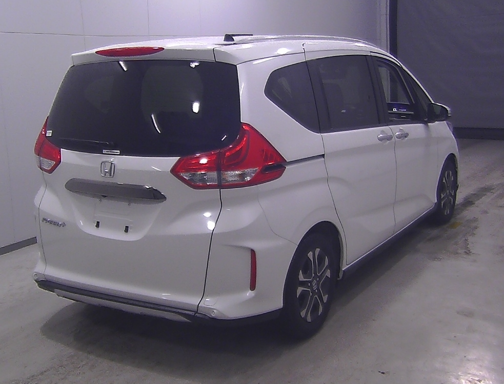 HONDA FREED +