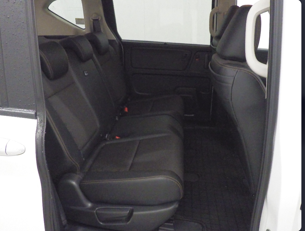 HONDA FREED +
