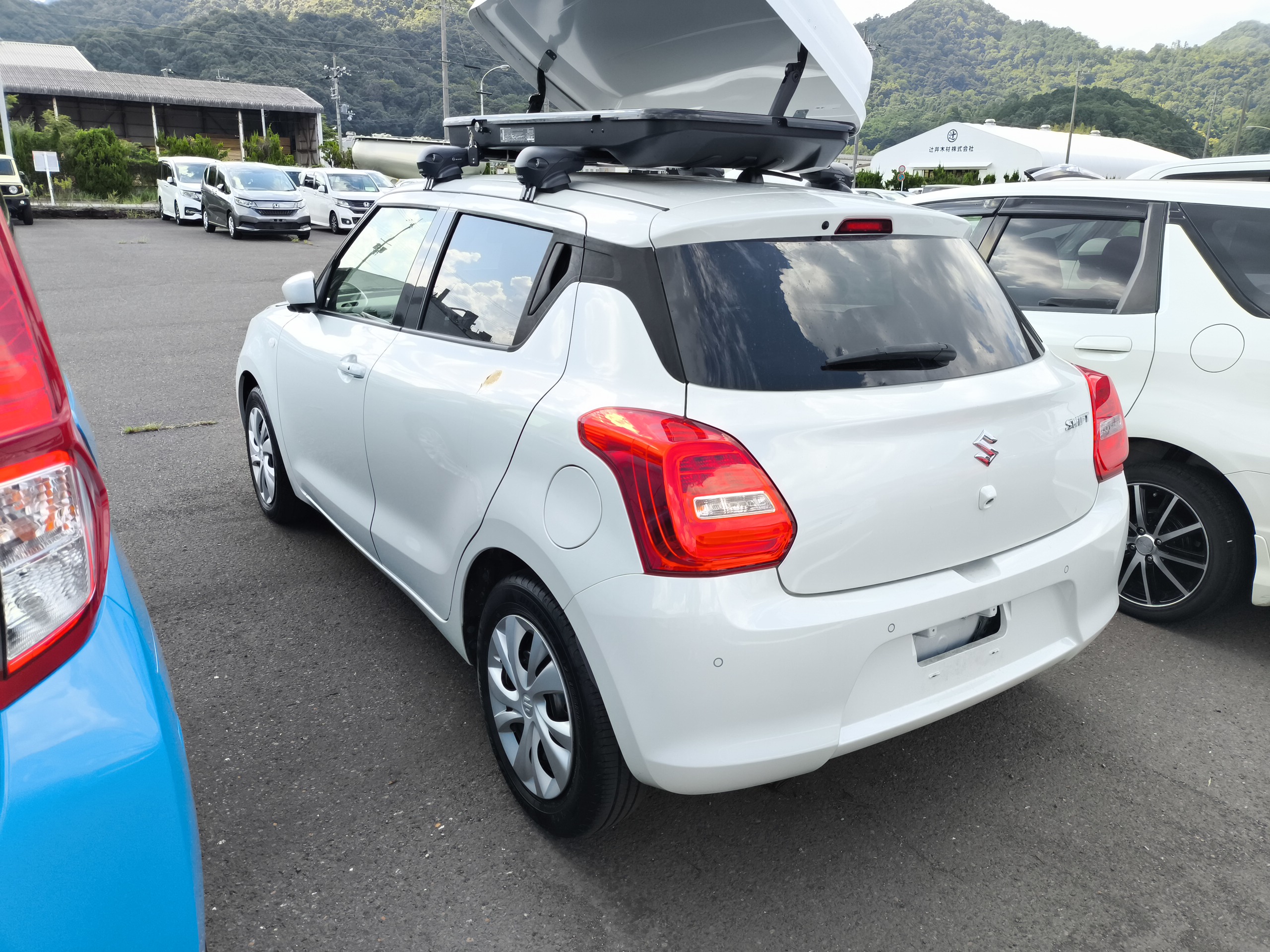 SUZUKI Swift