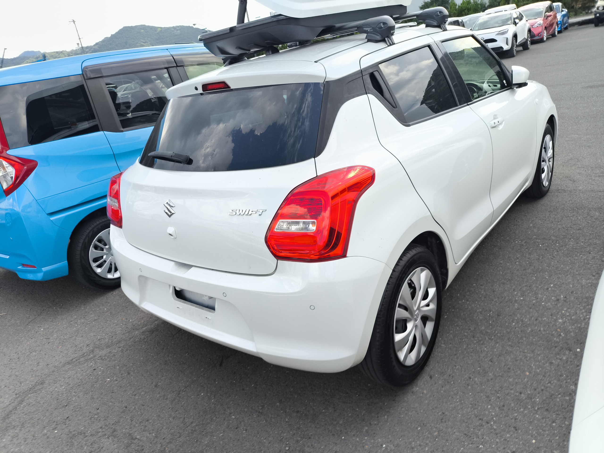 SUZUKI Swift