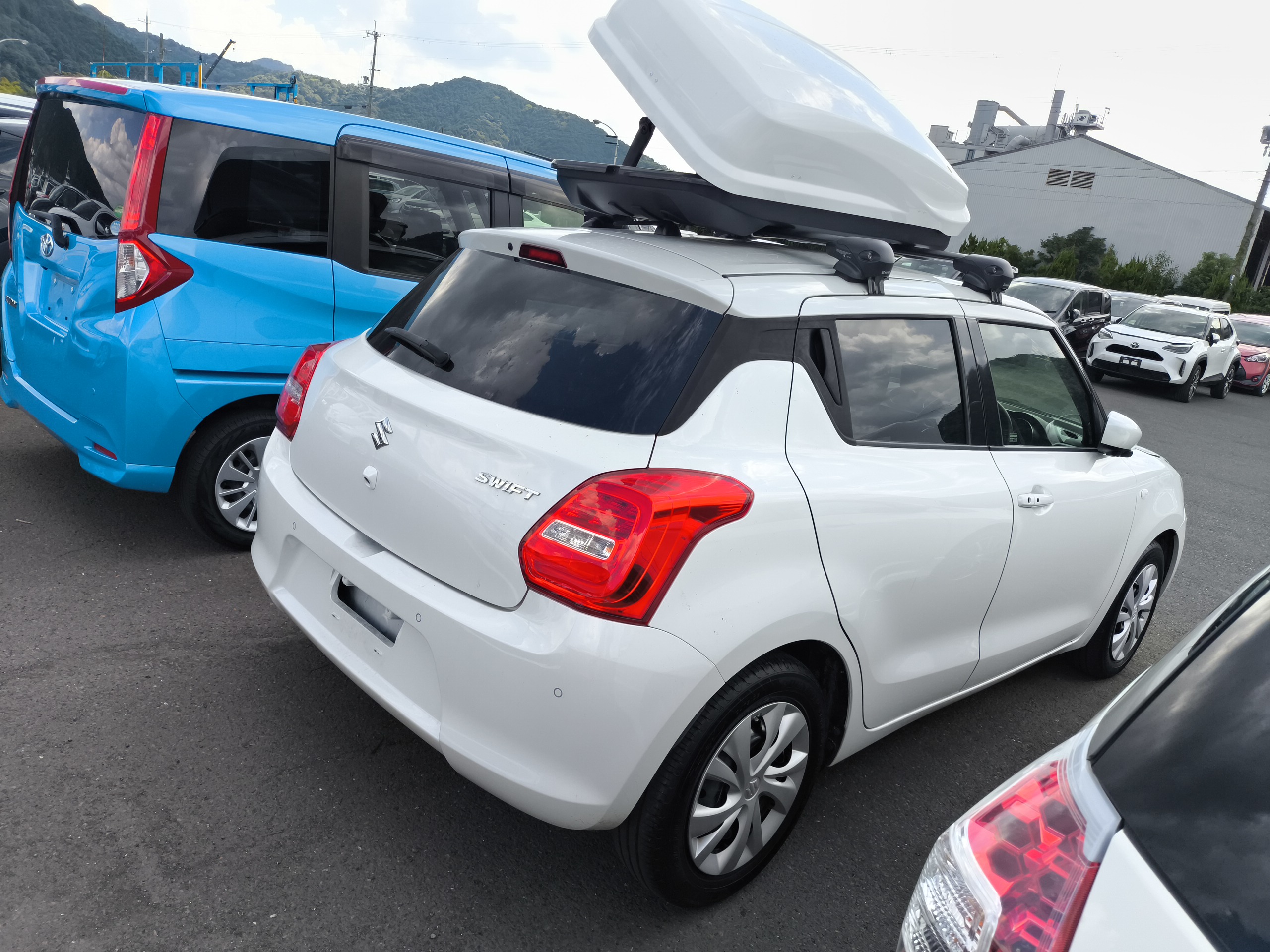 SUZUKI Swift