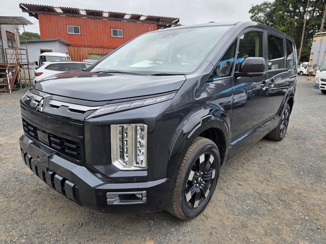 Mitsubishi Delica D:5