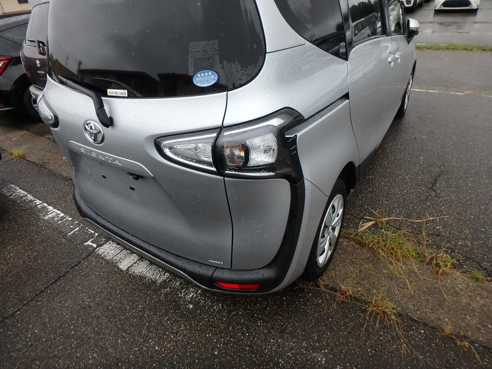 TOYOTA SIENTA