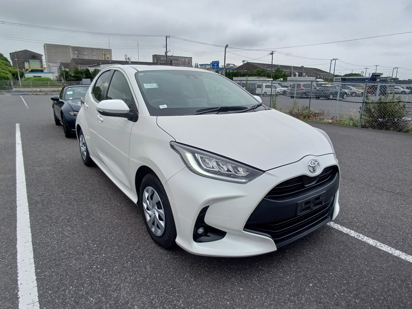 TOYOTA YARIS