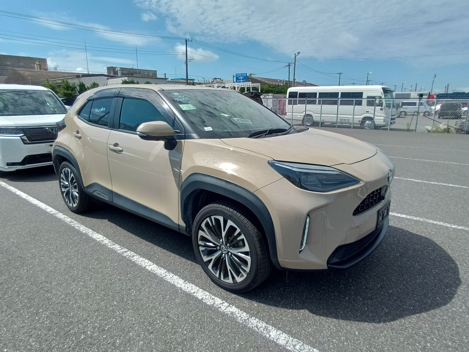 TOYOTA YARIS CROSS