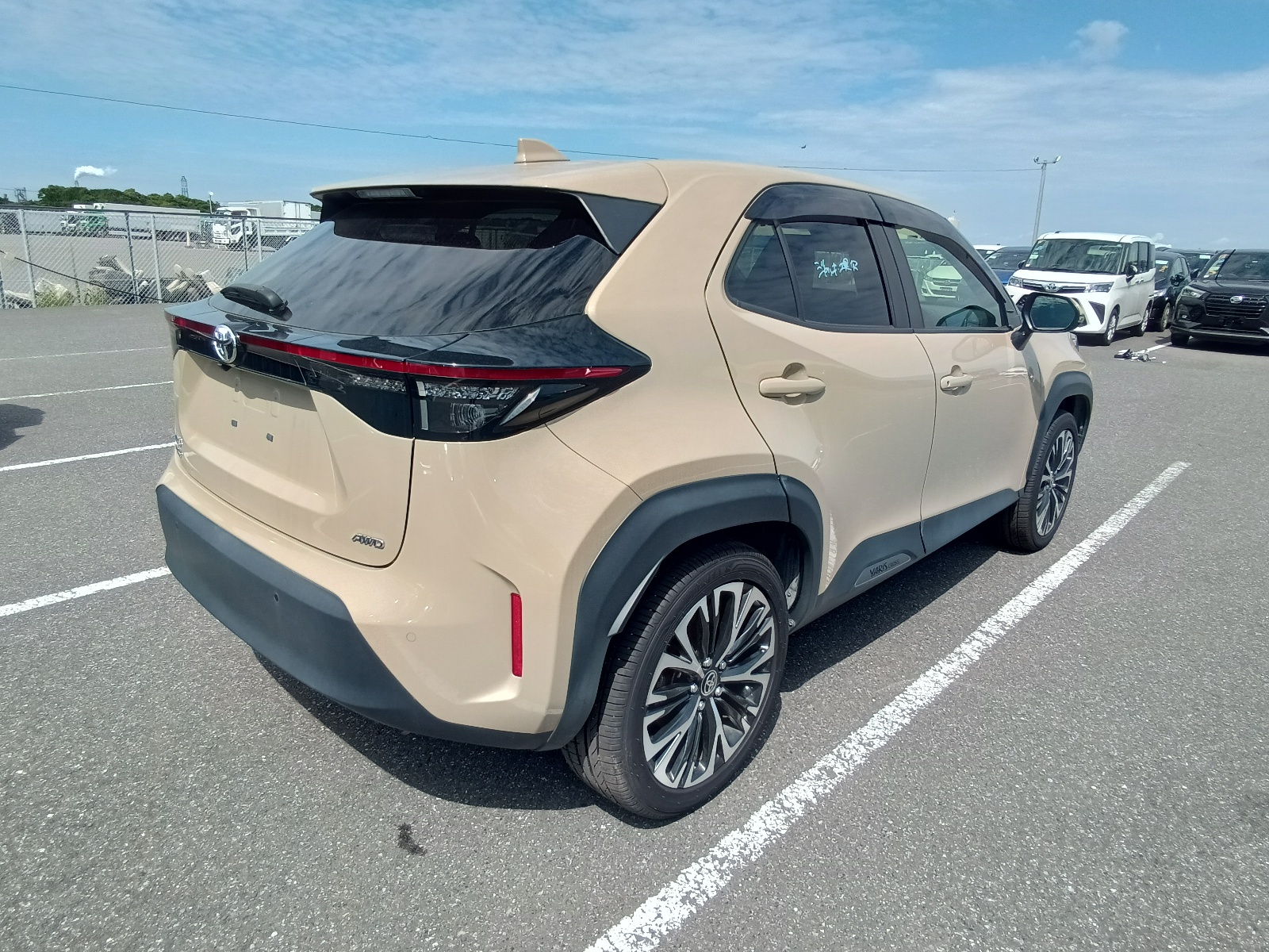 TOYOTA YARIS CROSS