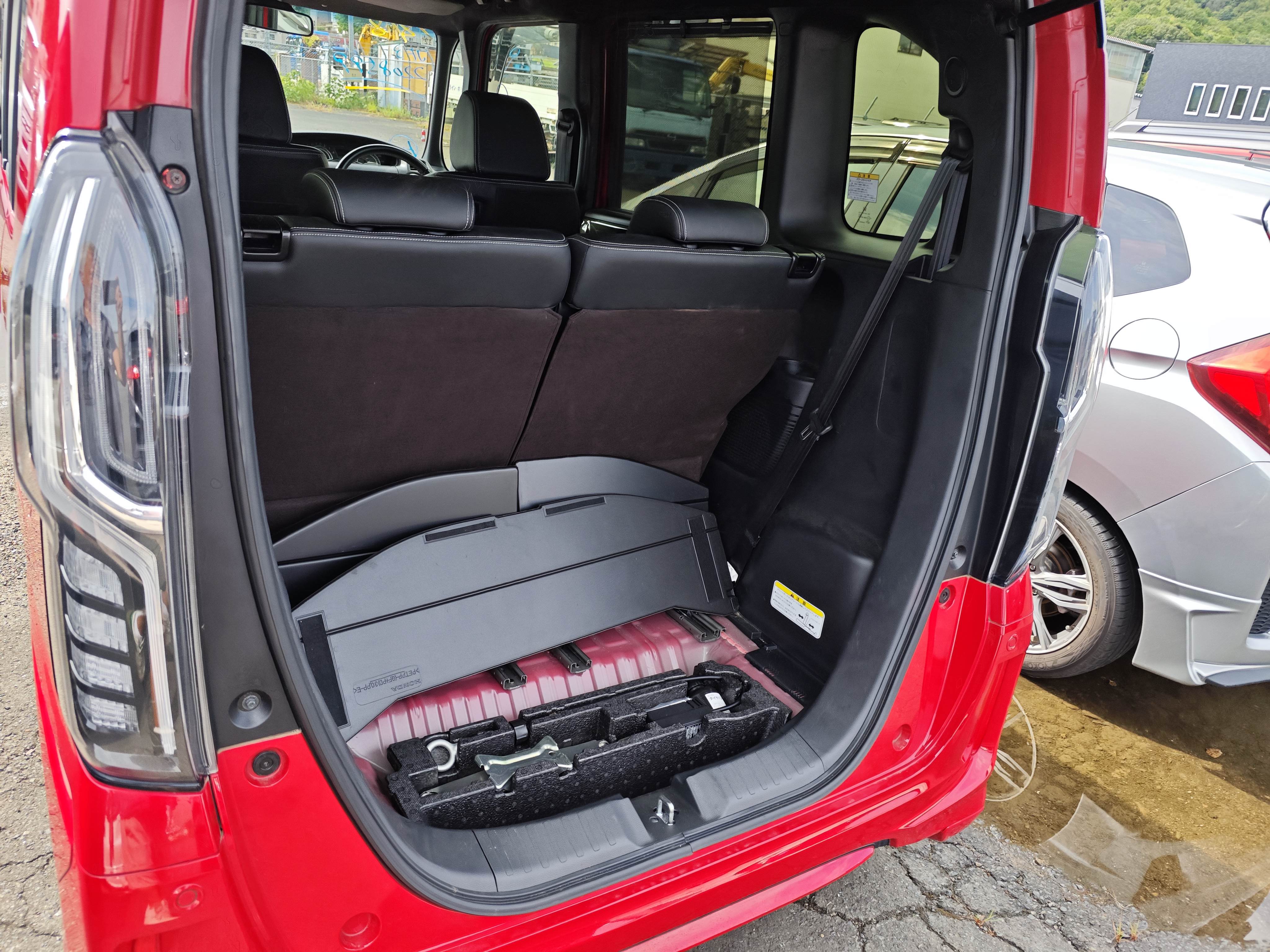 HONDA N BOX