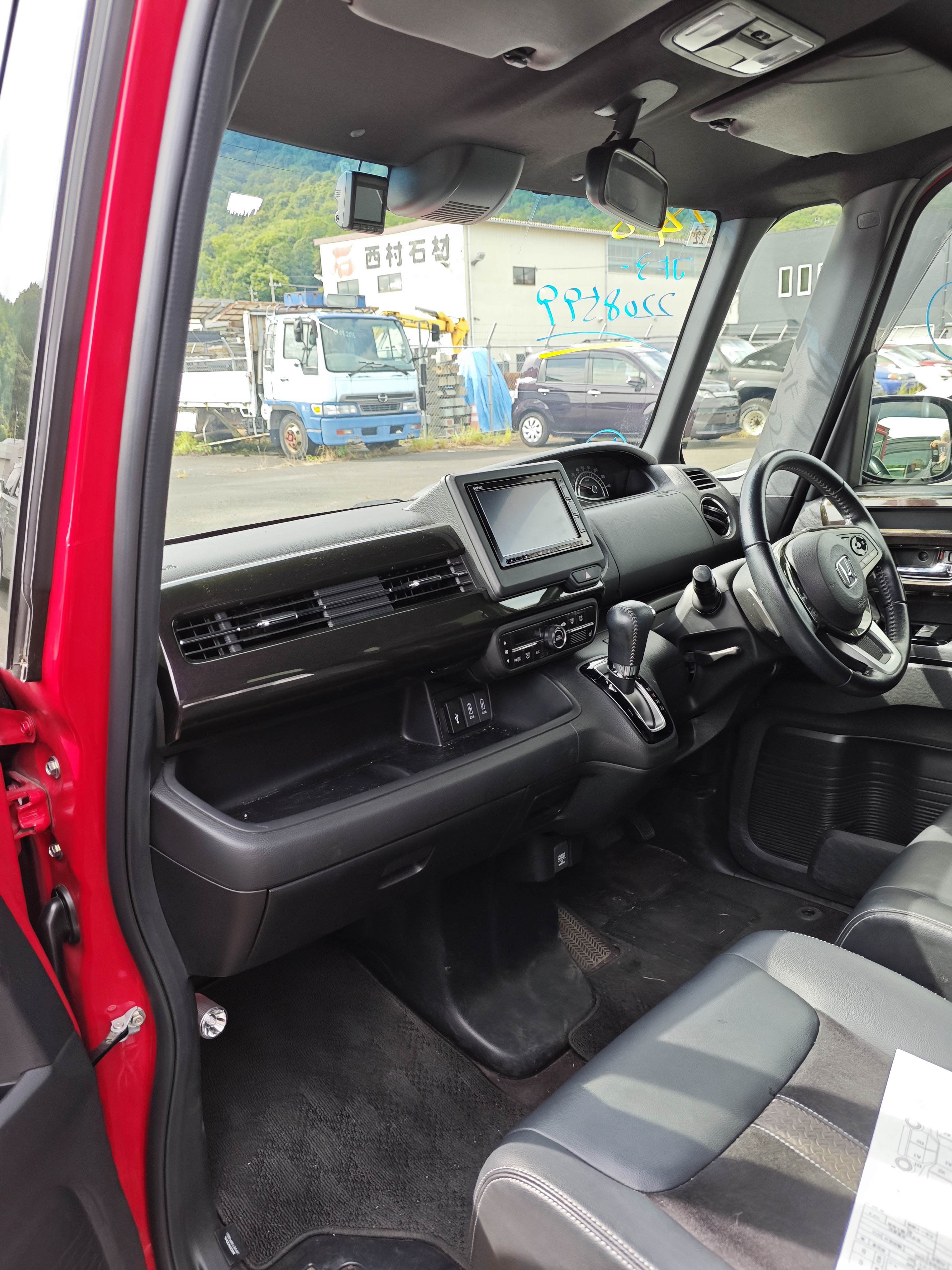 HONDA N BOX