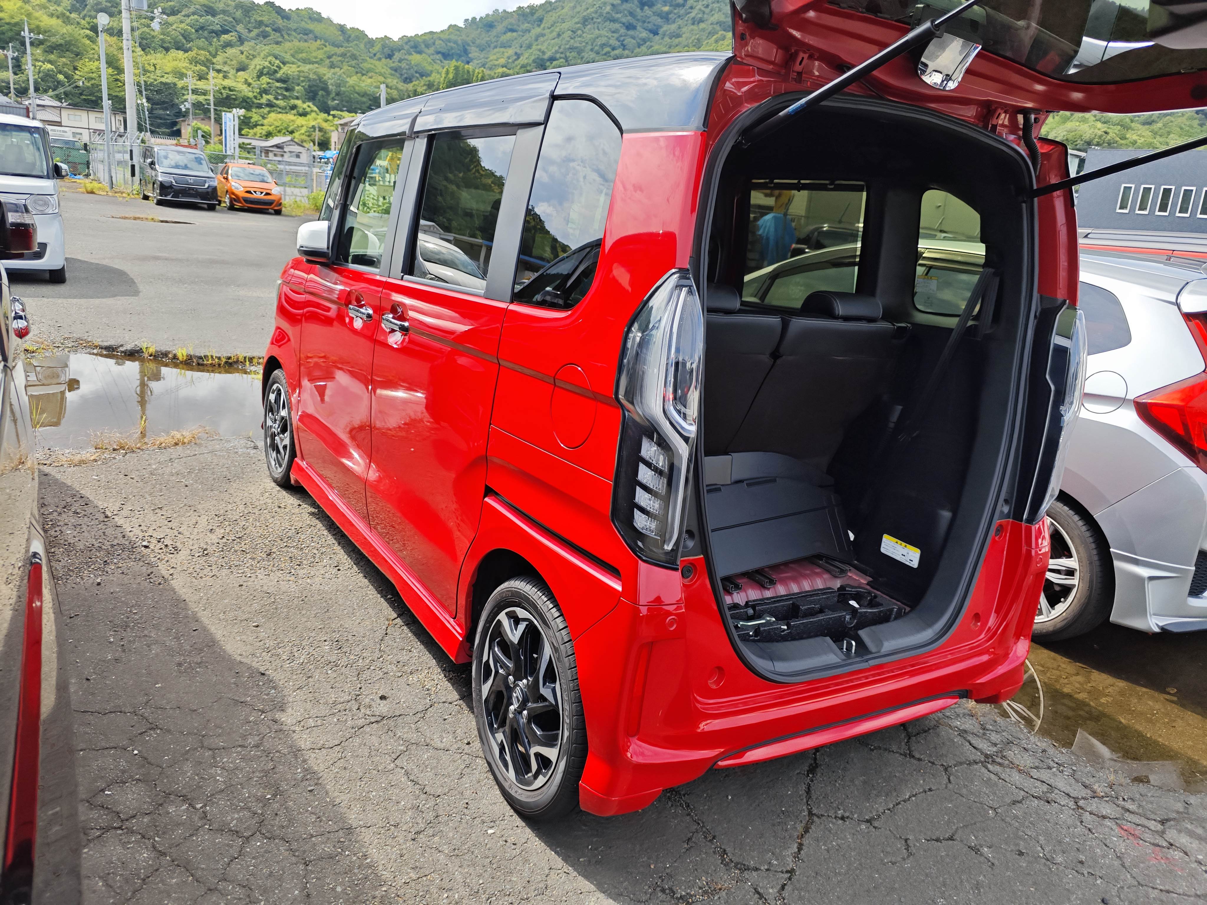 HONDA N BOX