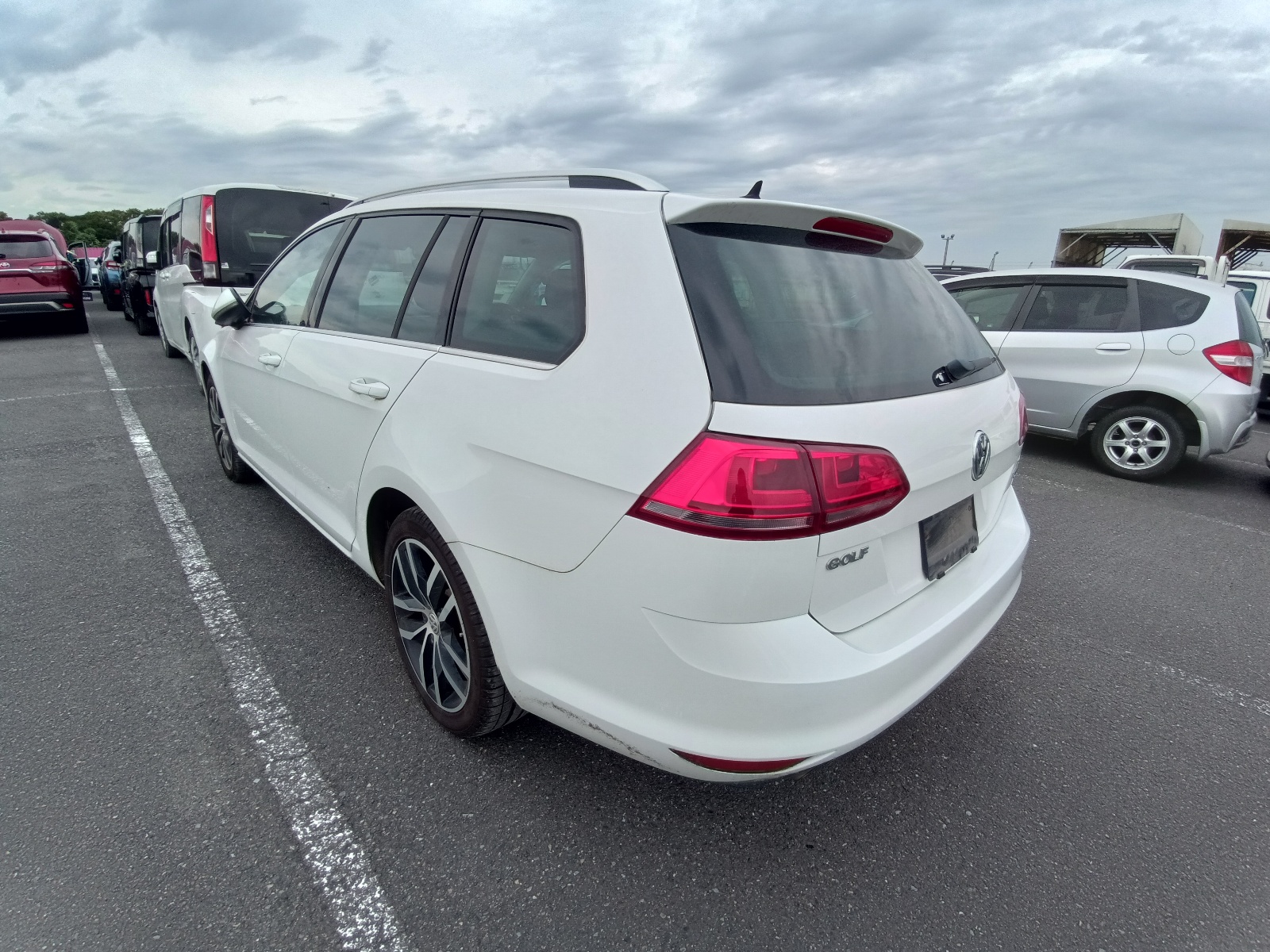 VOLKSWAGEN GOLF VARIANT
