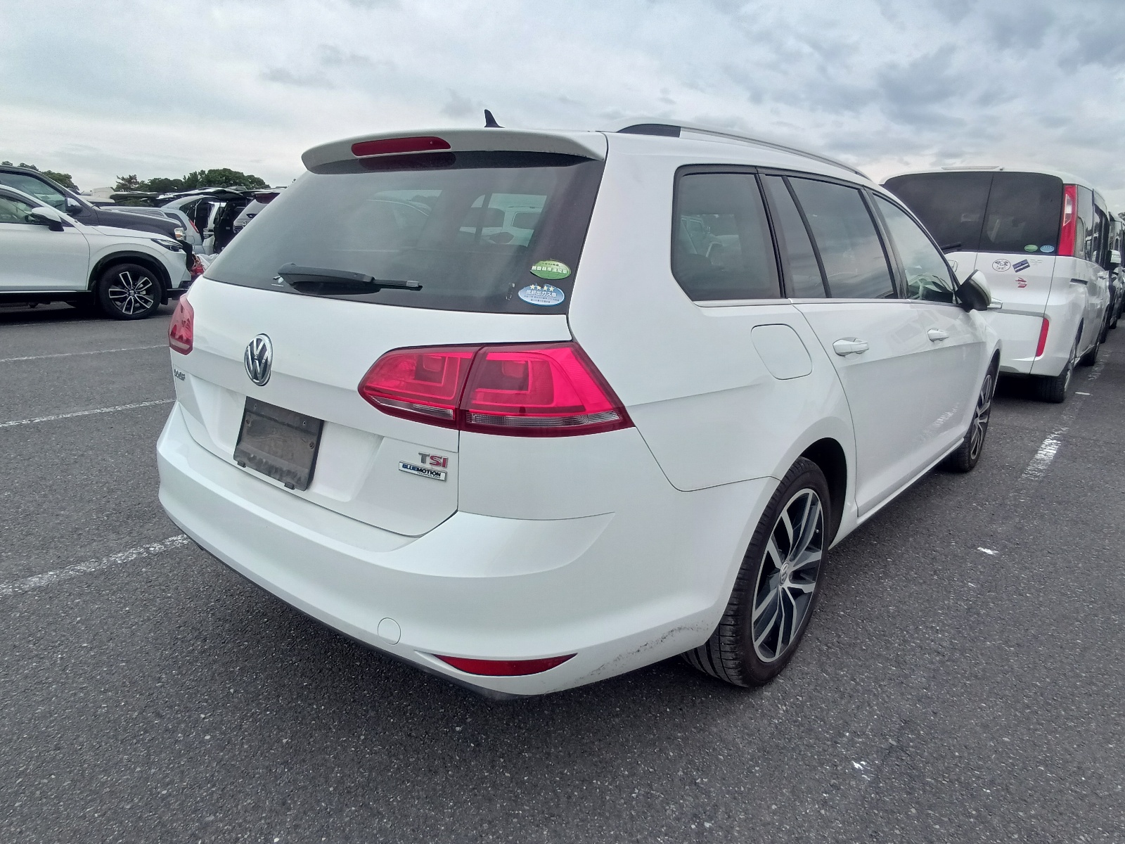 VOLKSWAGEN GOLF VARIANT
