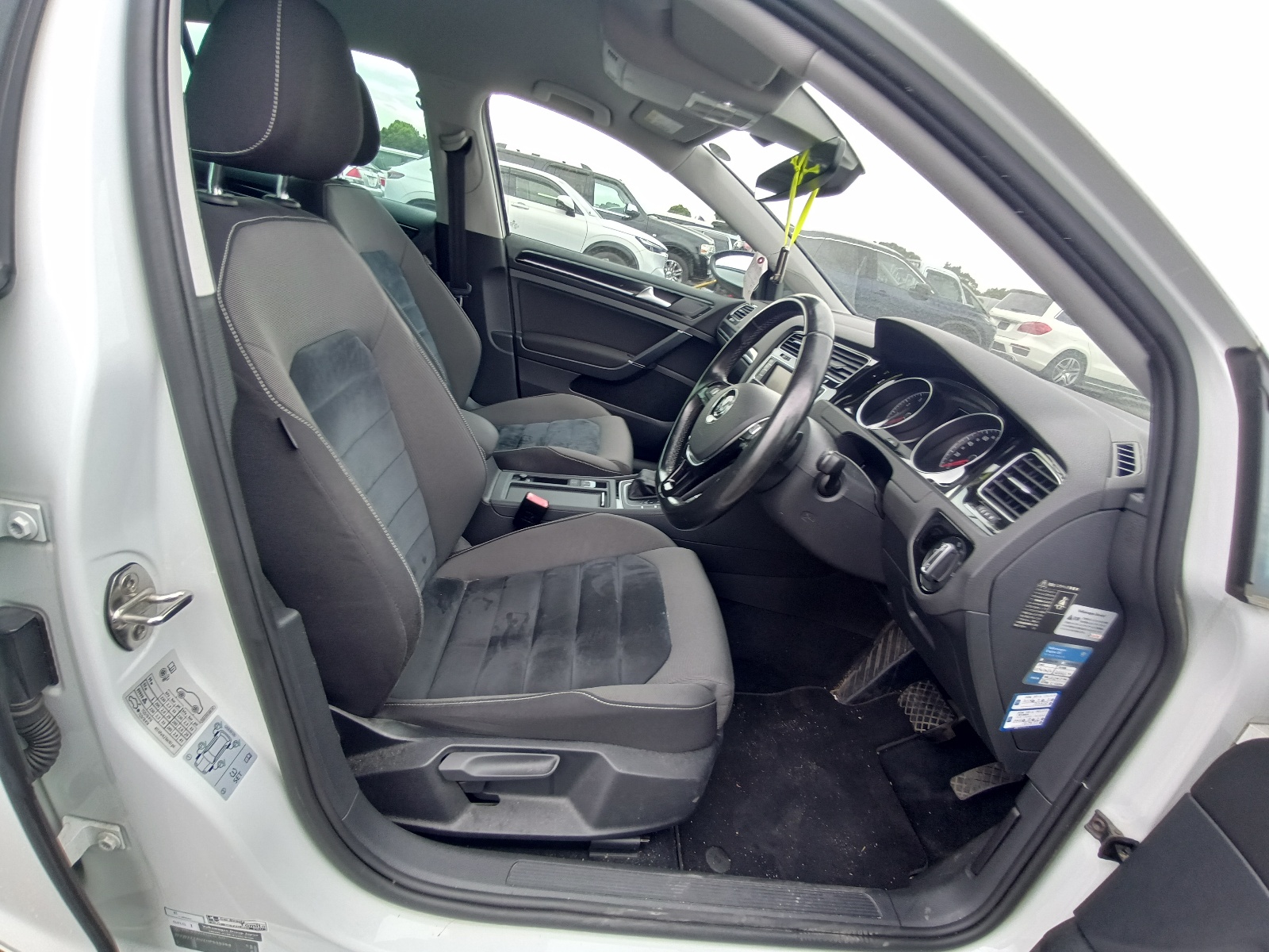 VOLKSWAGEN GOLF VARIANT