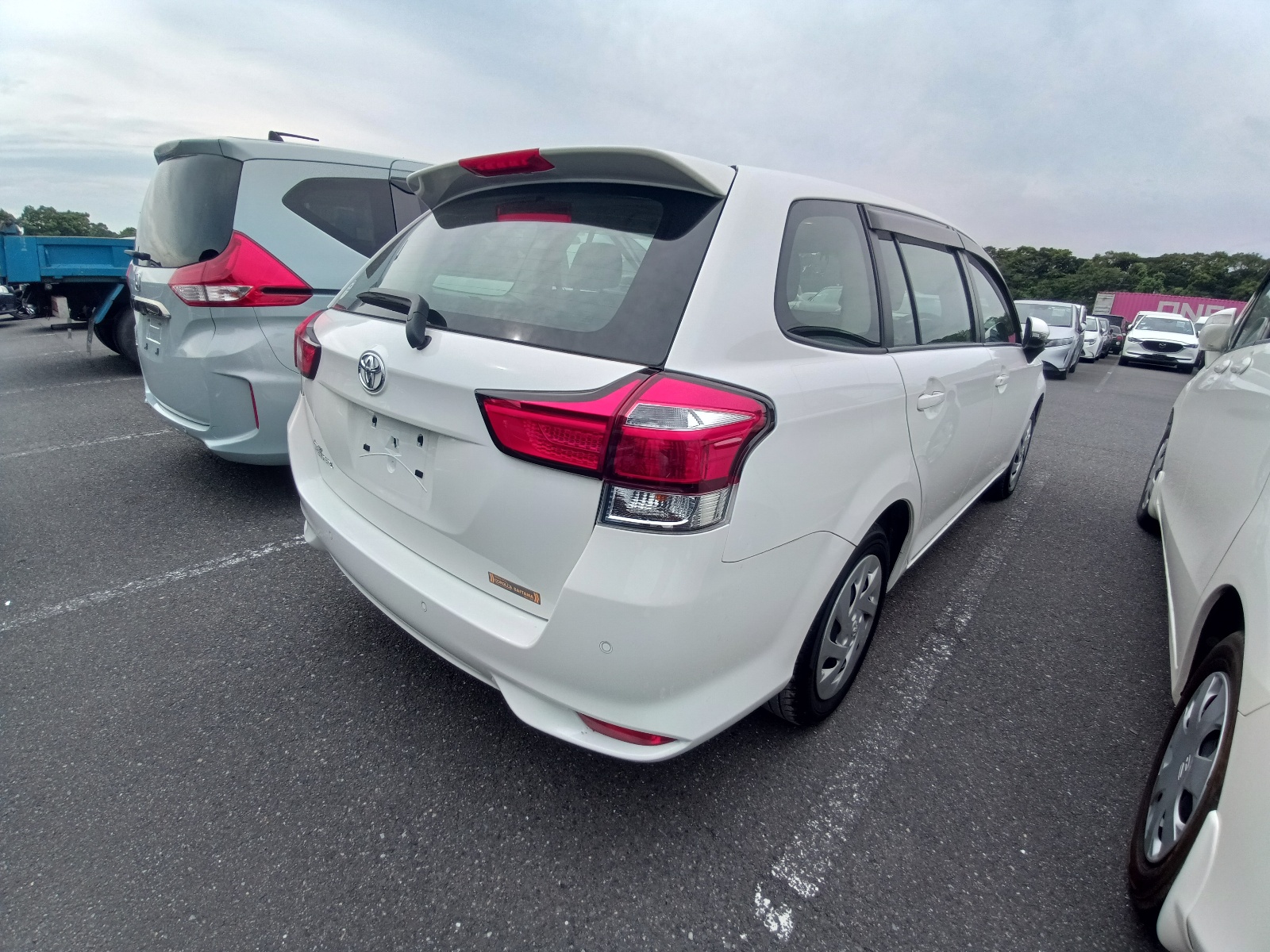 TOYOTA COROLLA FIELDER