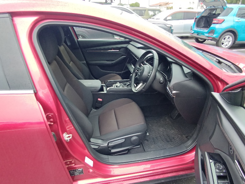 MAZDA MAZDA3