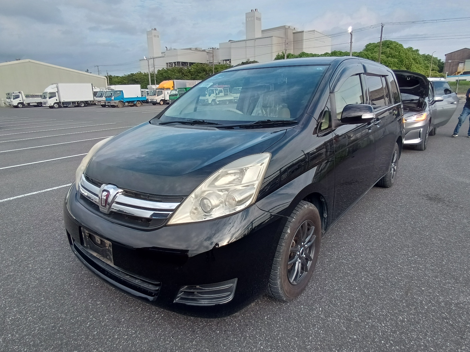 TOYOTA ISIS