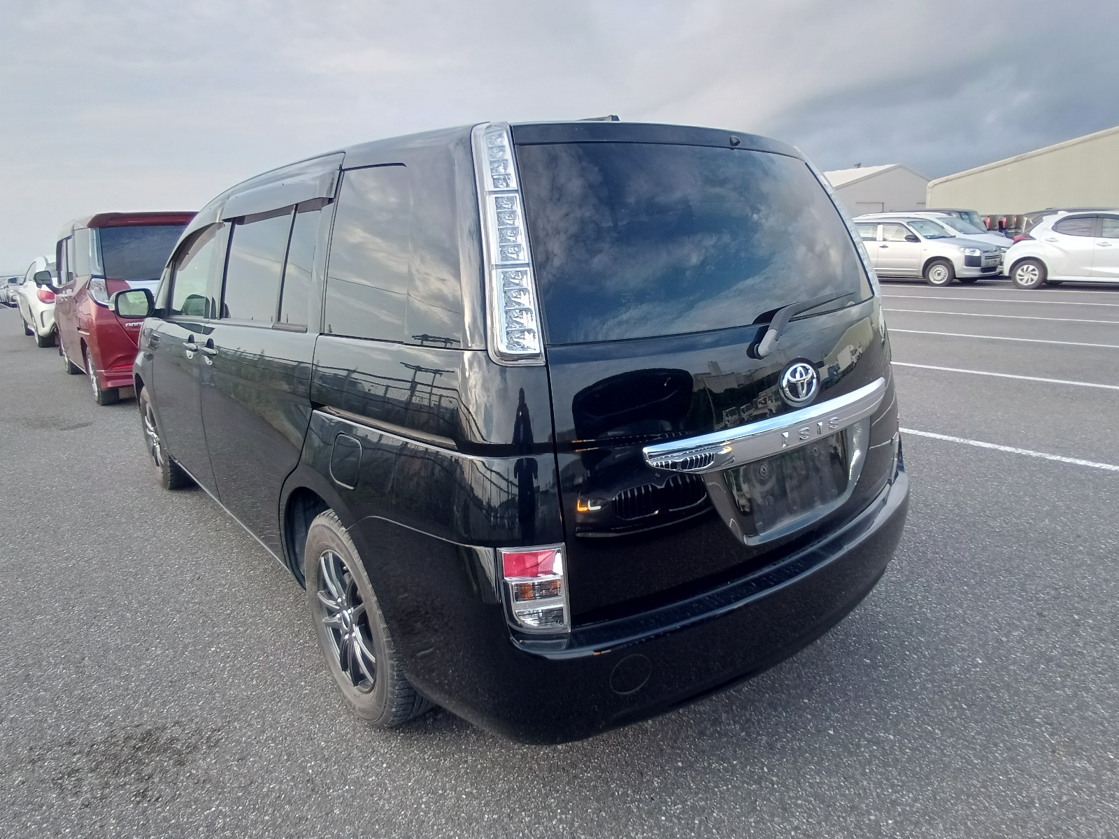 TOYOTA ISIS