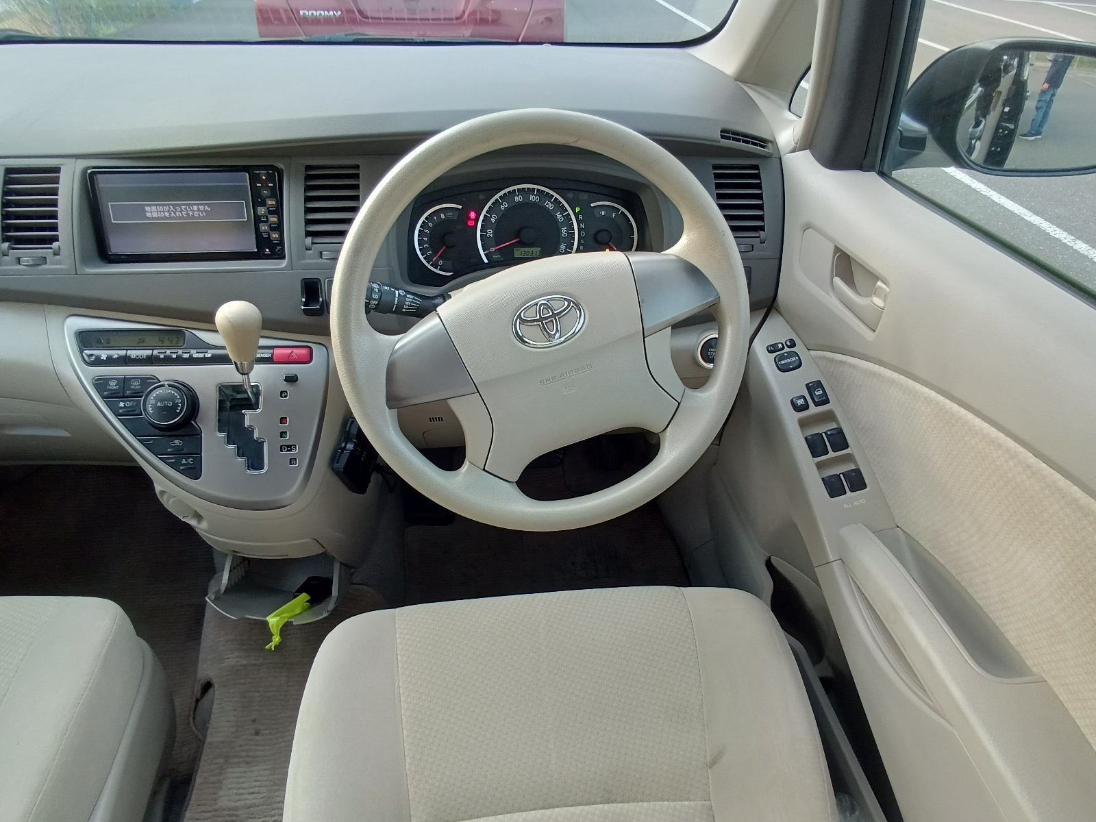 TOYOTA ISIS
