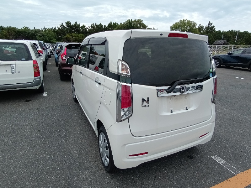 HONDA N-WGN