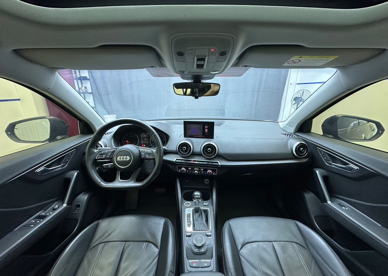 Audi Q2L