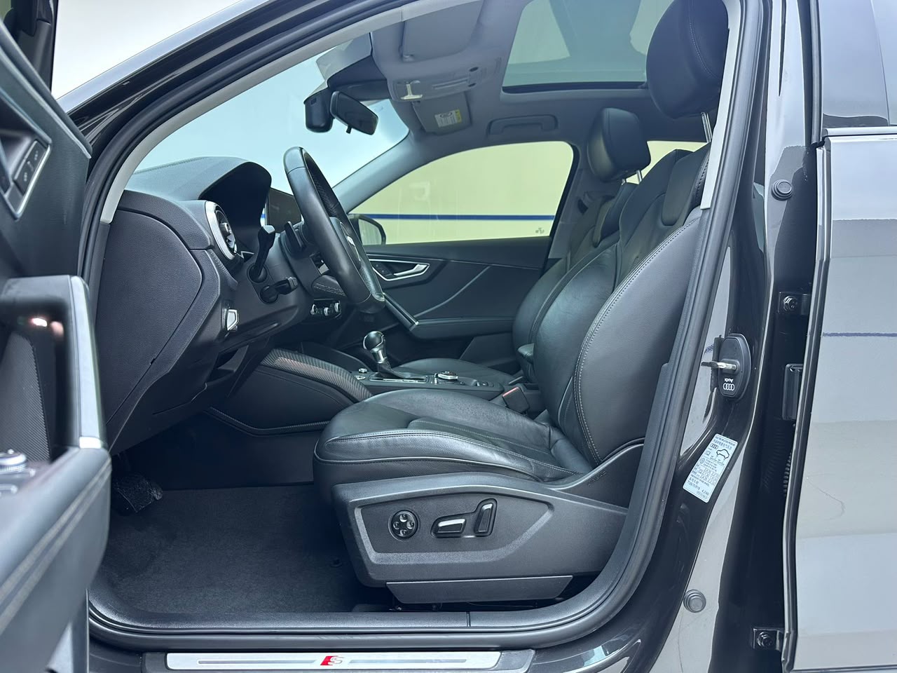 Audi Q2L