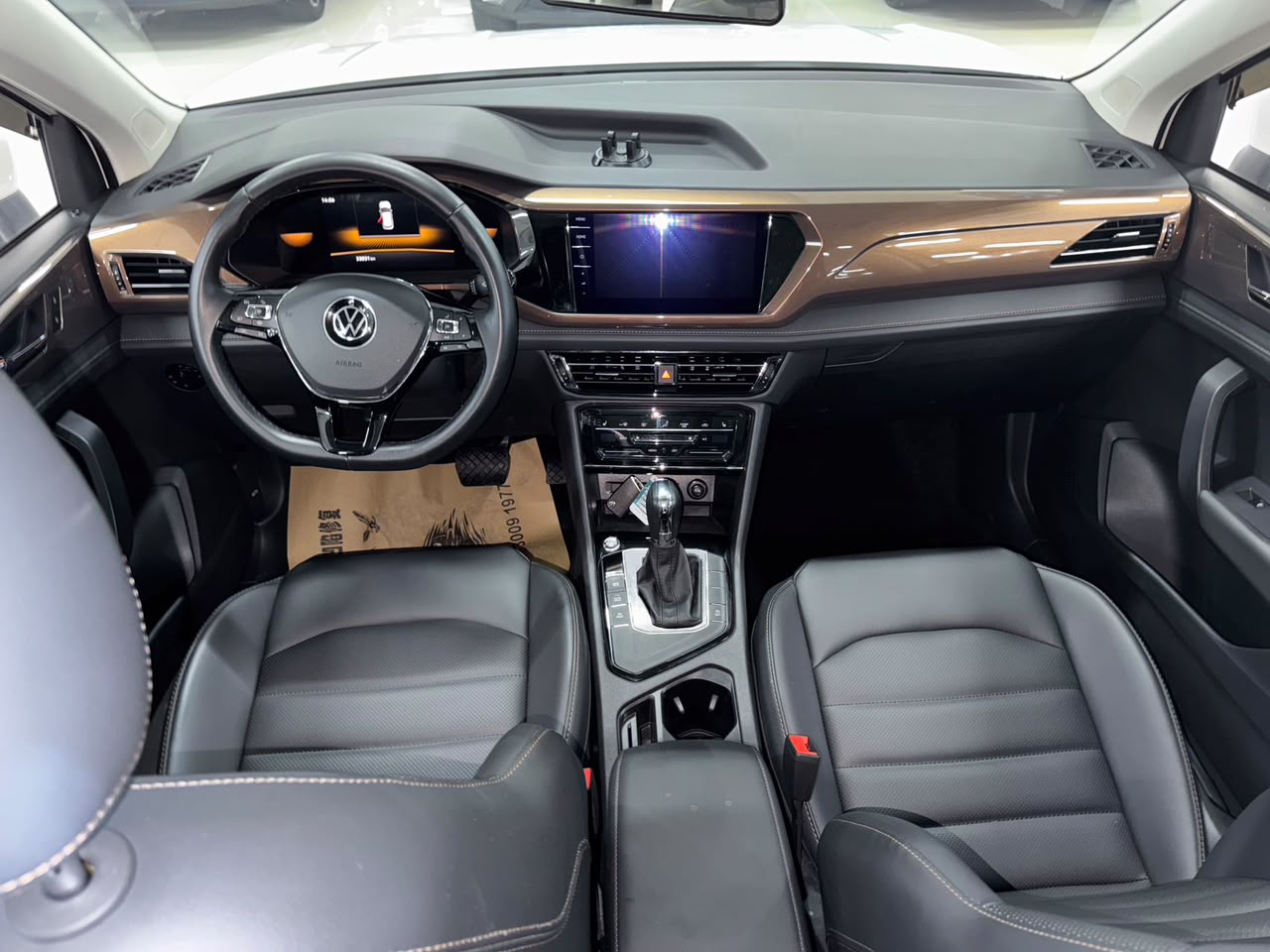 Volkswagen Tharu