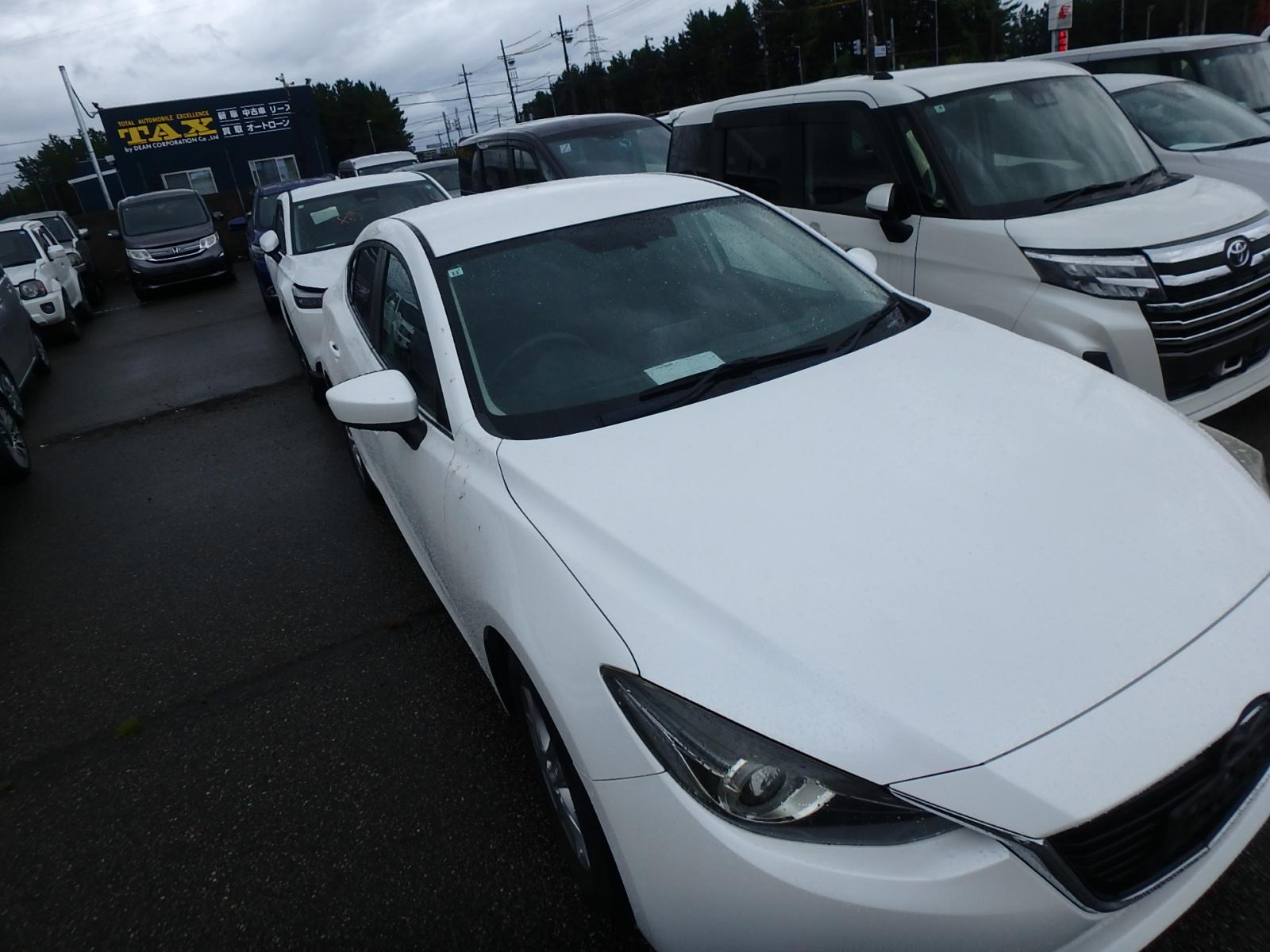 MAZDA AXELA