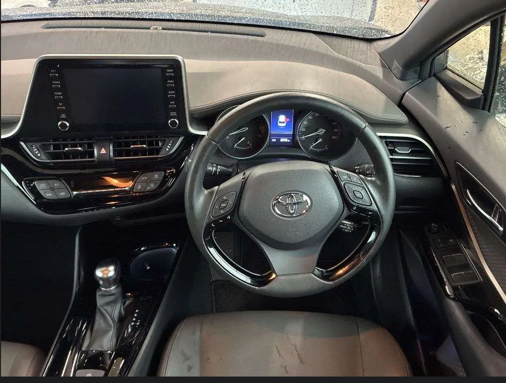 TOYOTA C-HR