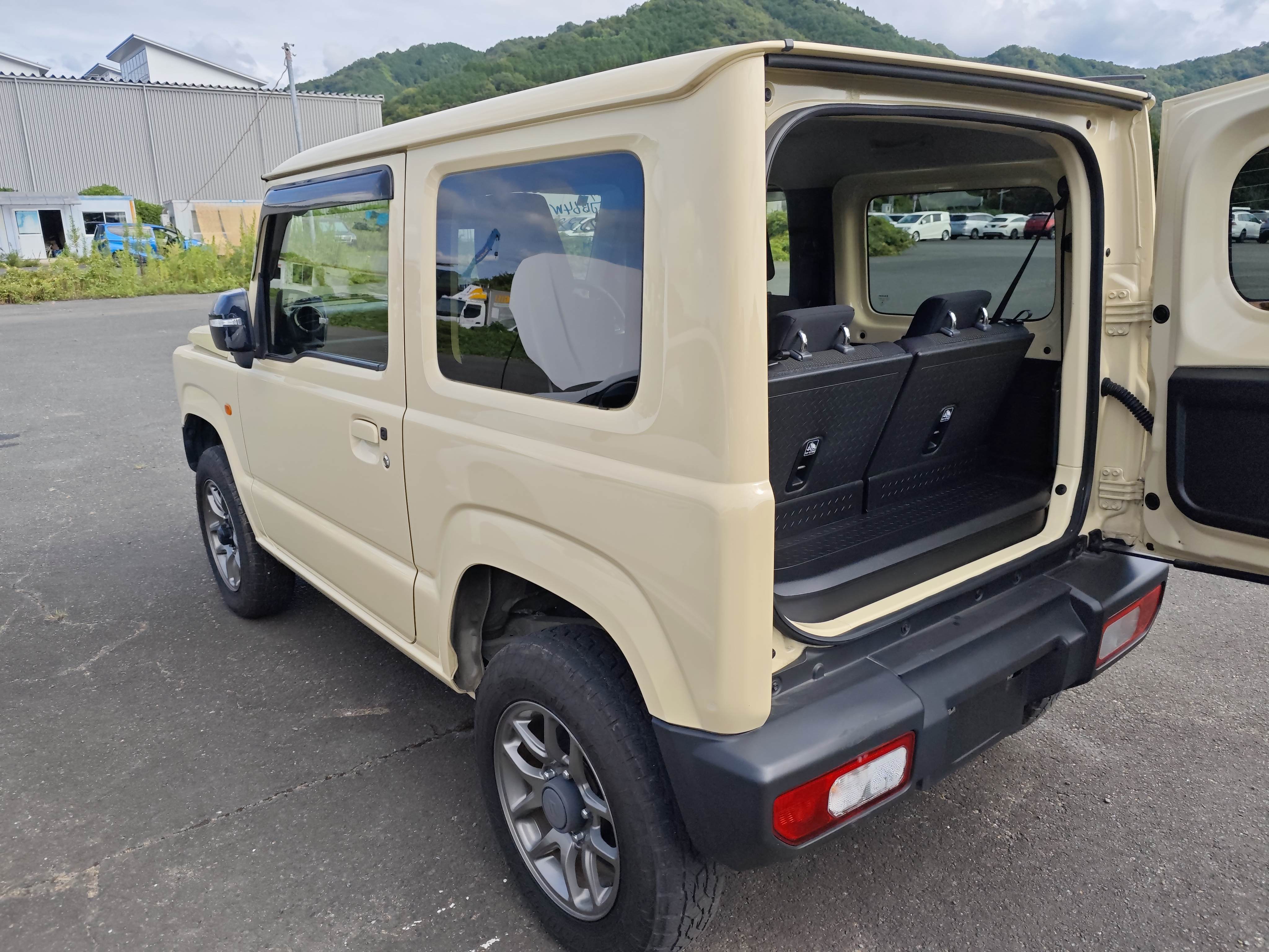 SUZUKI JIMNY