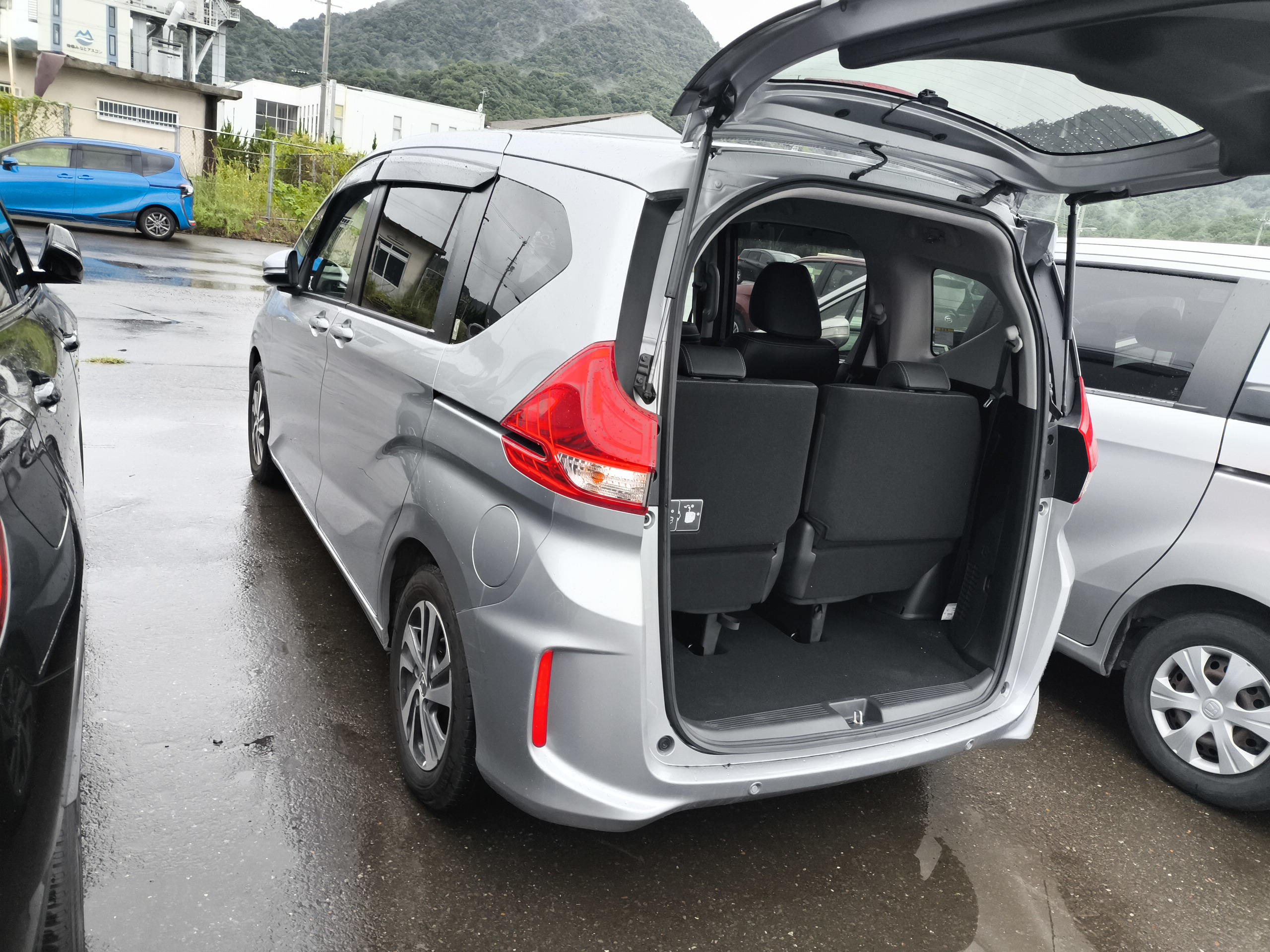 HONDA FREED