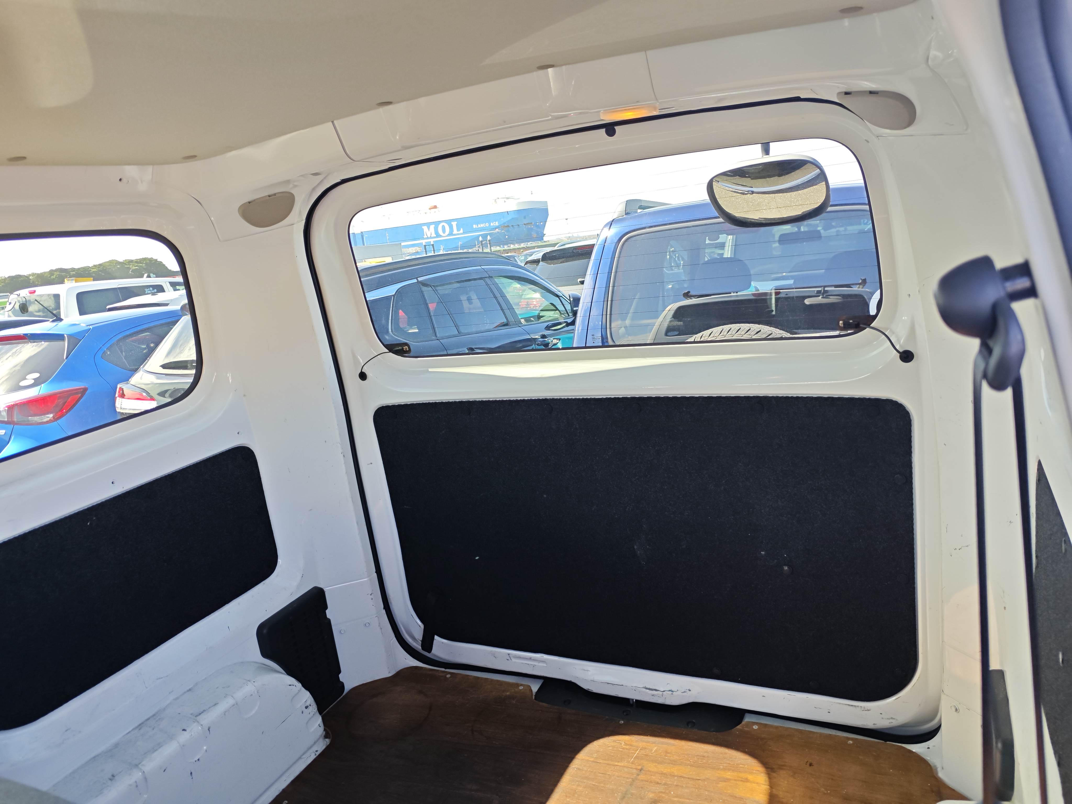 Nissan NV200