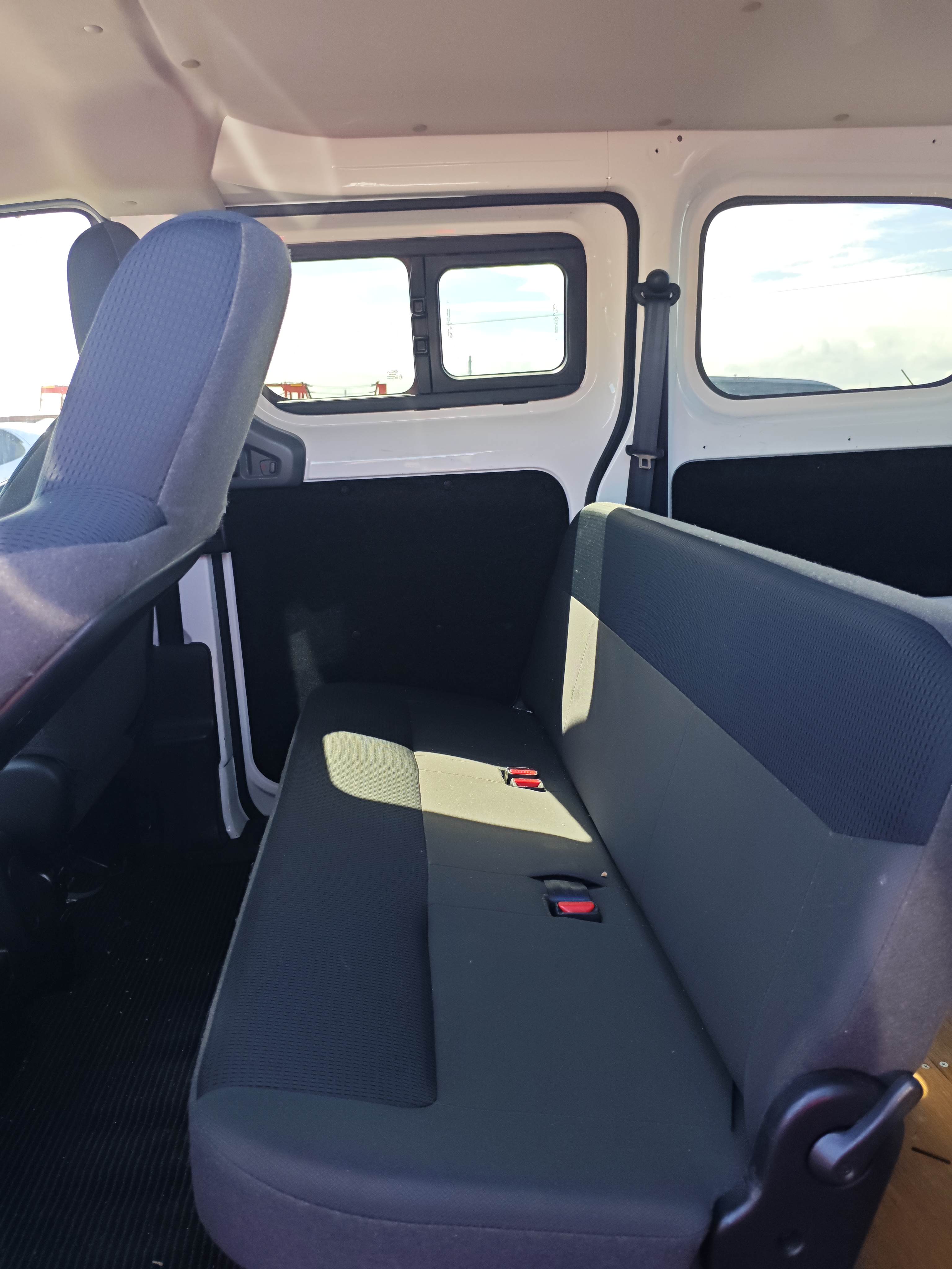 Nissan NV200