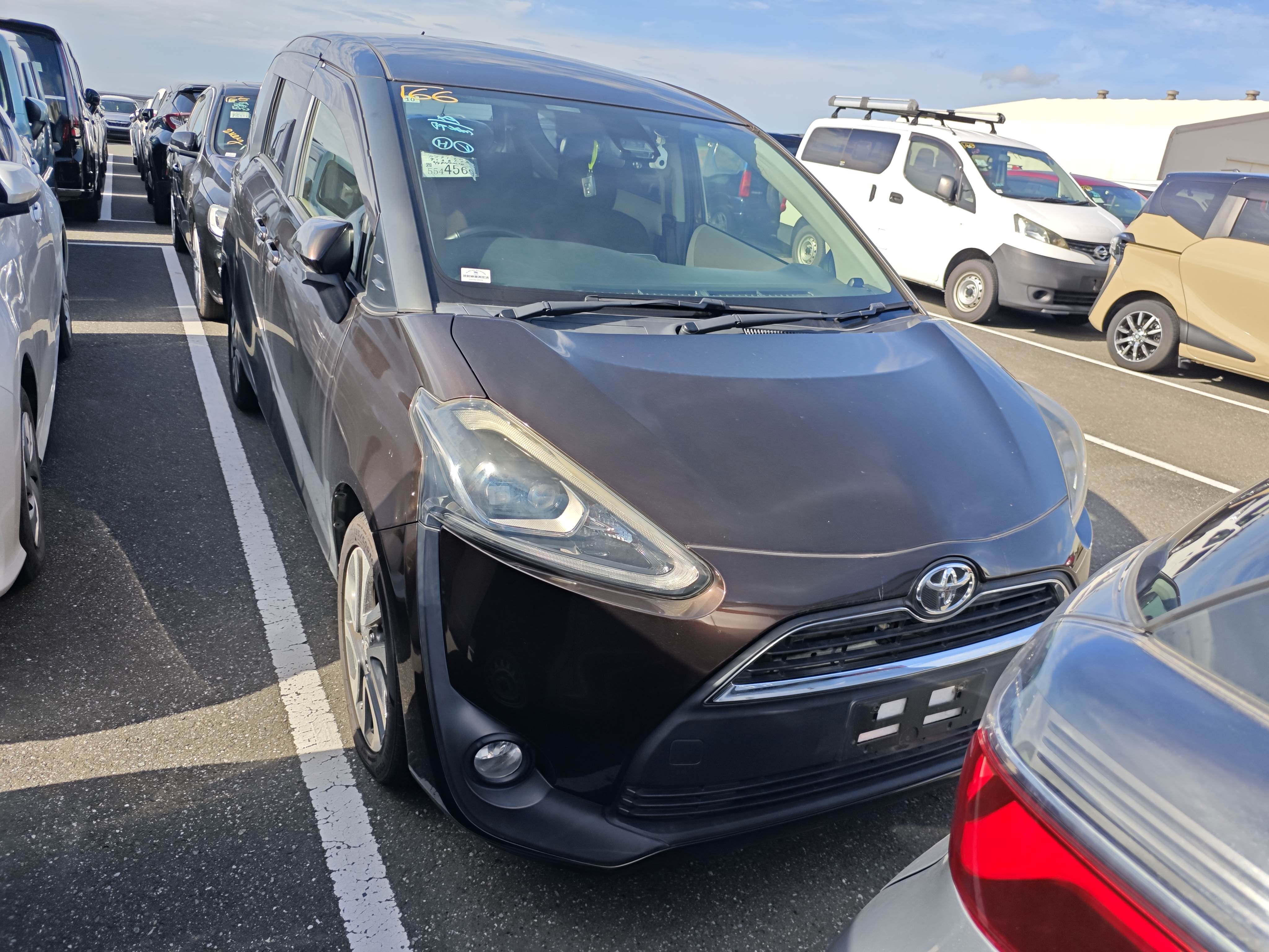 Toyota Sienta