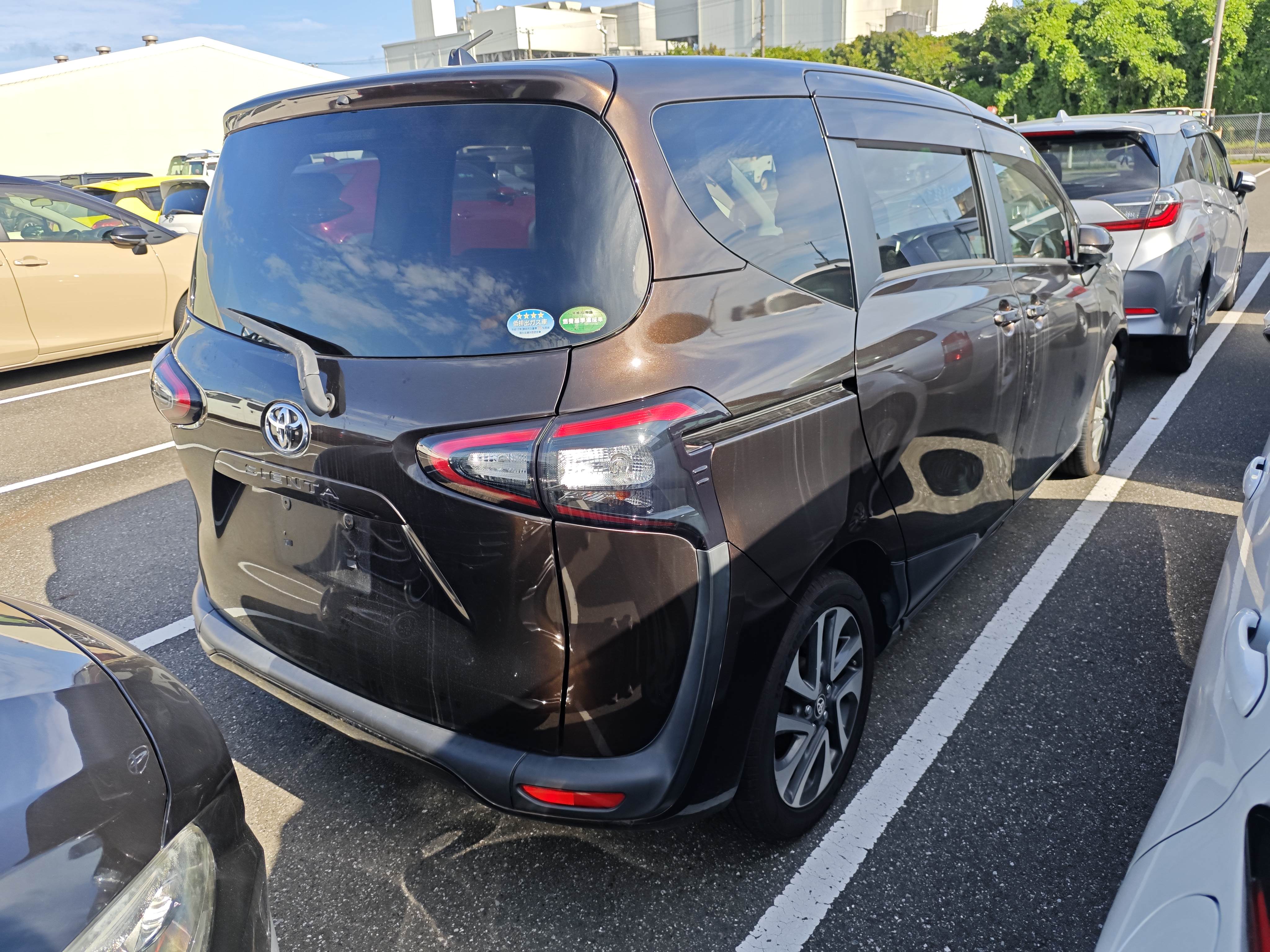 Toyota Sienta