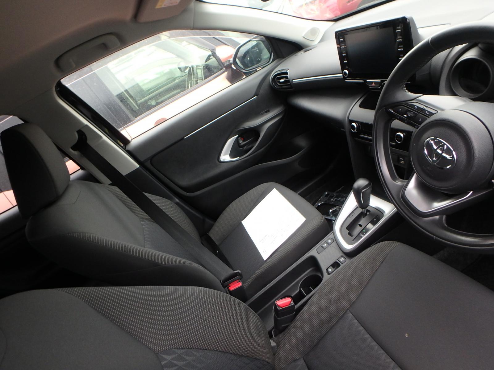 TOYOTA YARIS CROSS