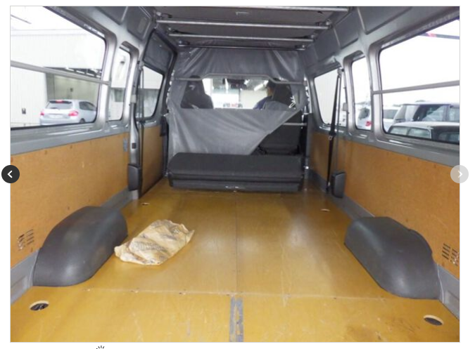 TOYOTA HIACE VAN