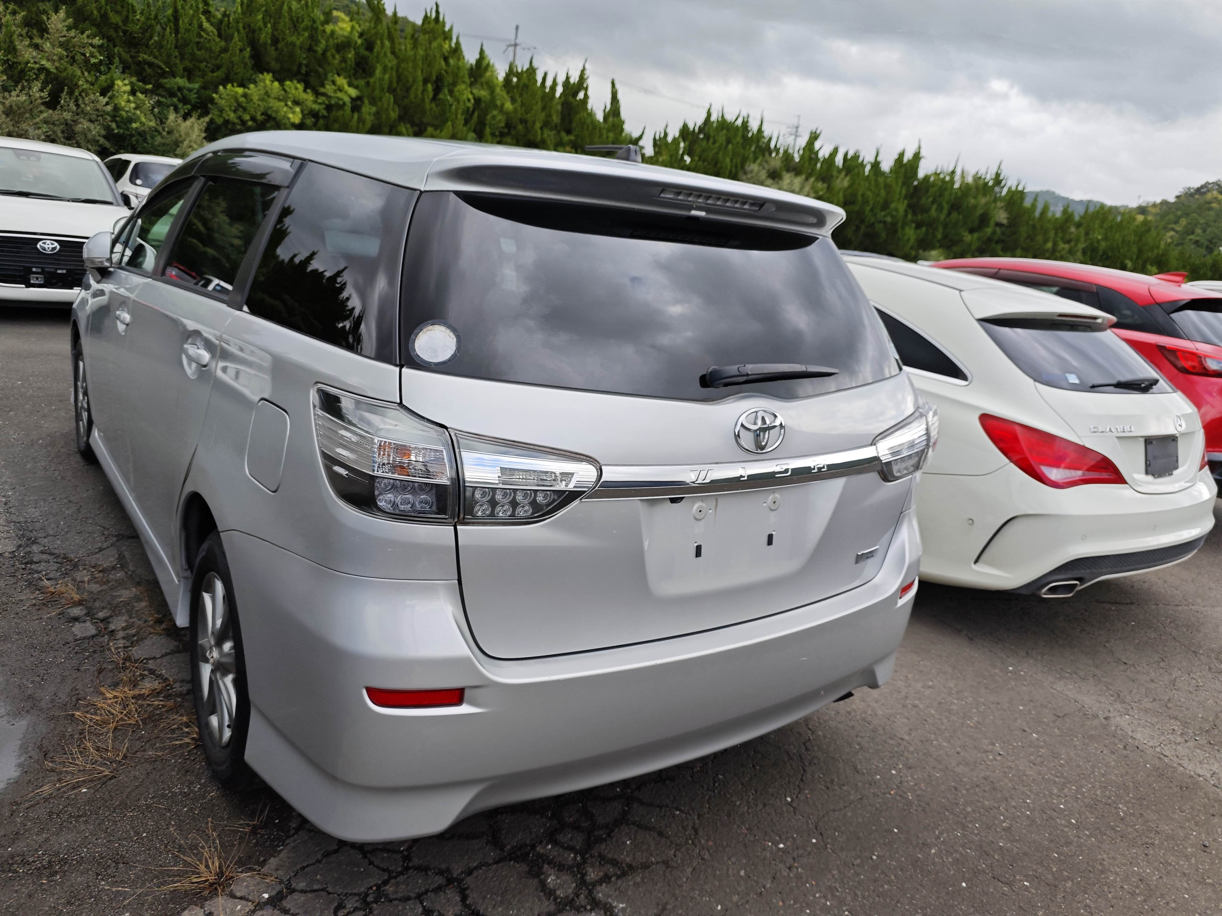 TOYOTA WISH