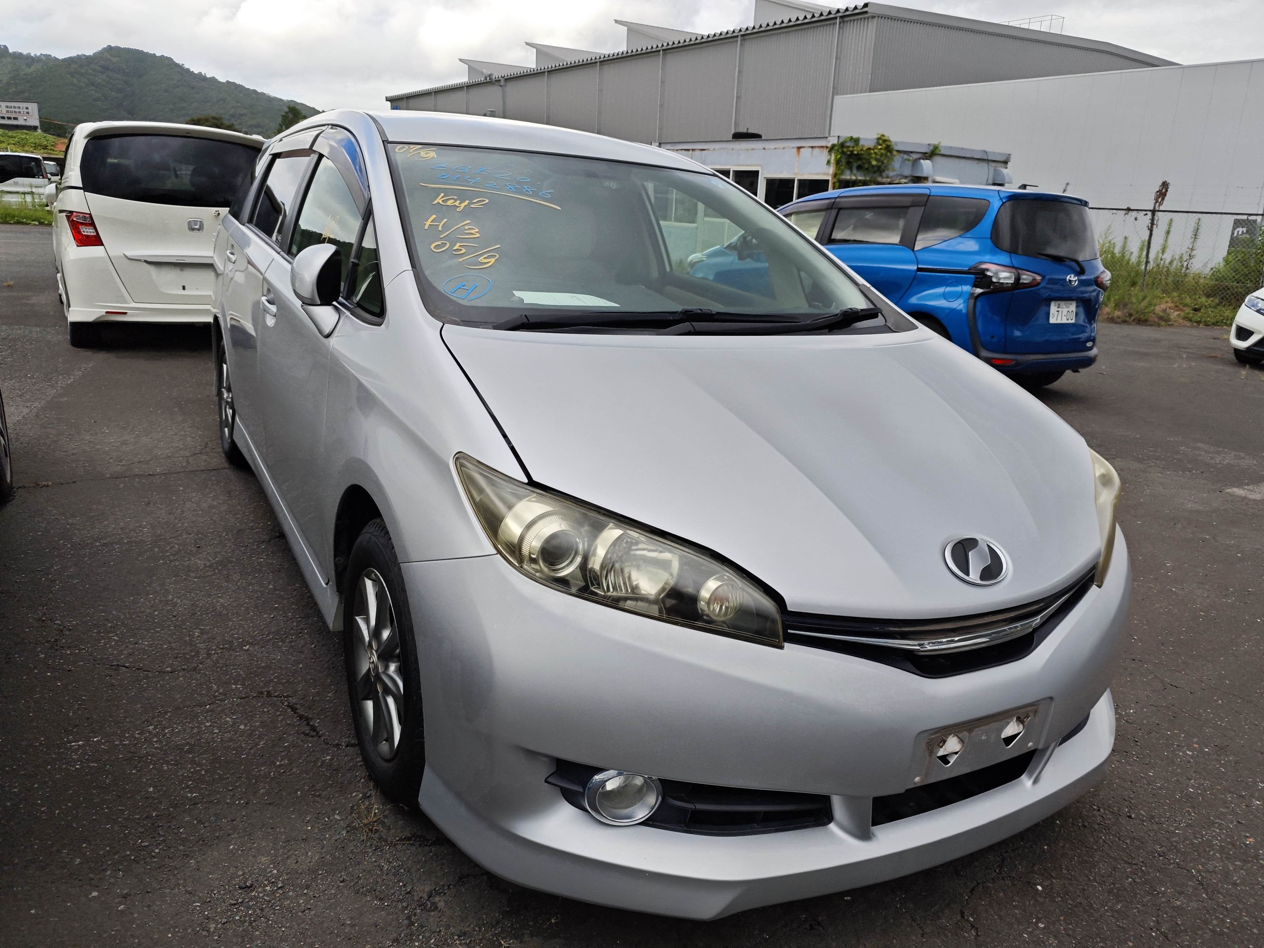 TOYOTA WISH