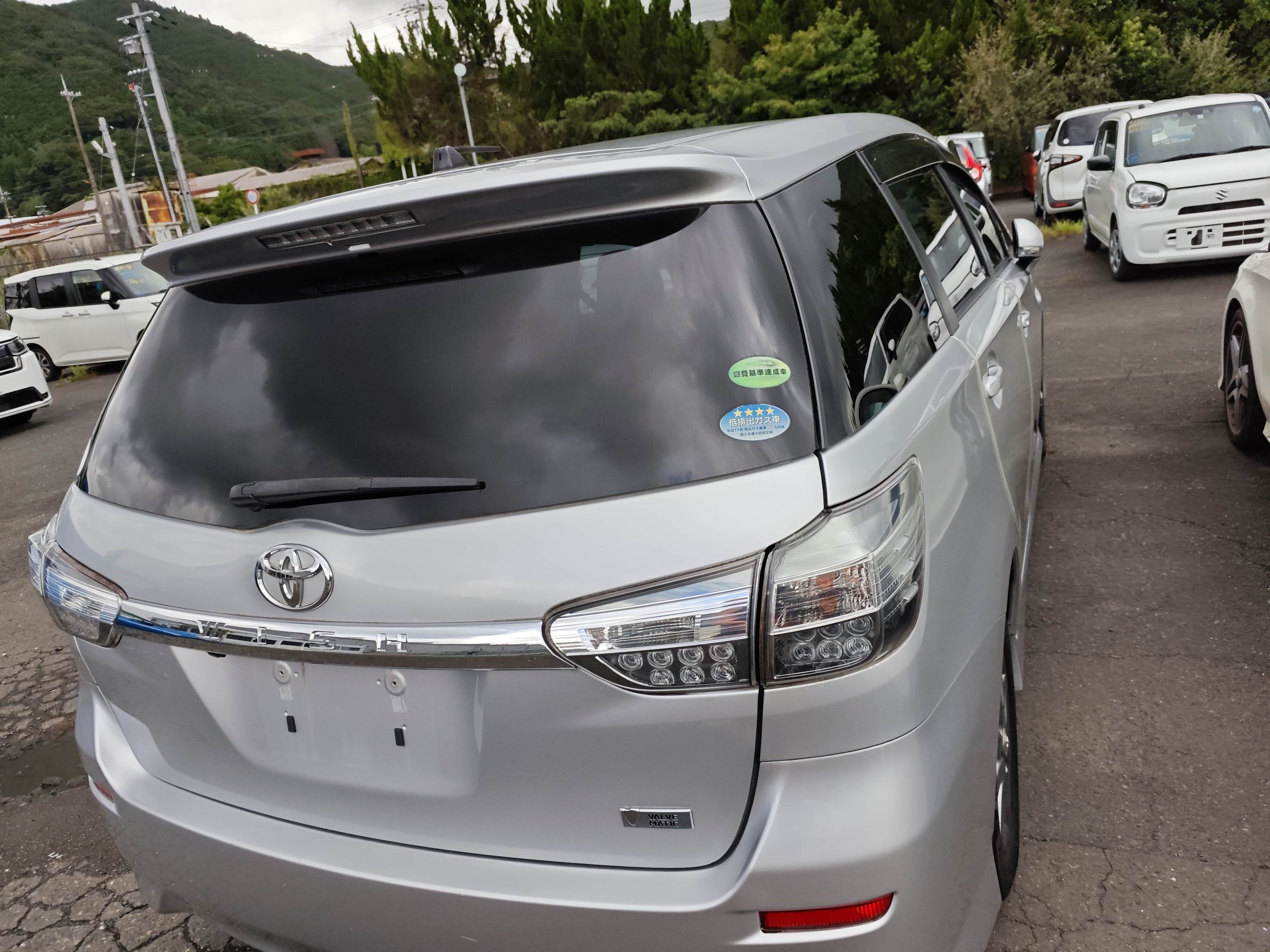 TOYOTA WISH