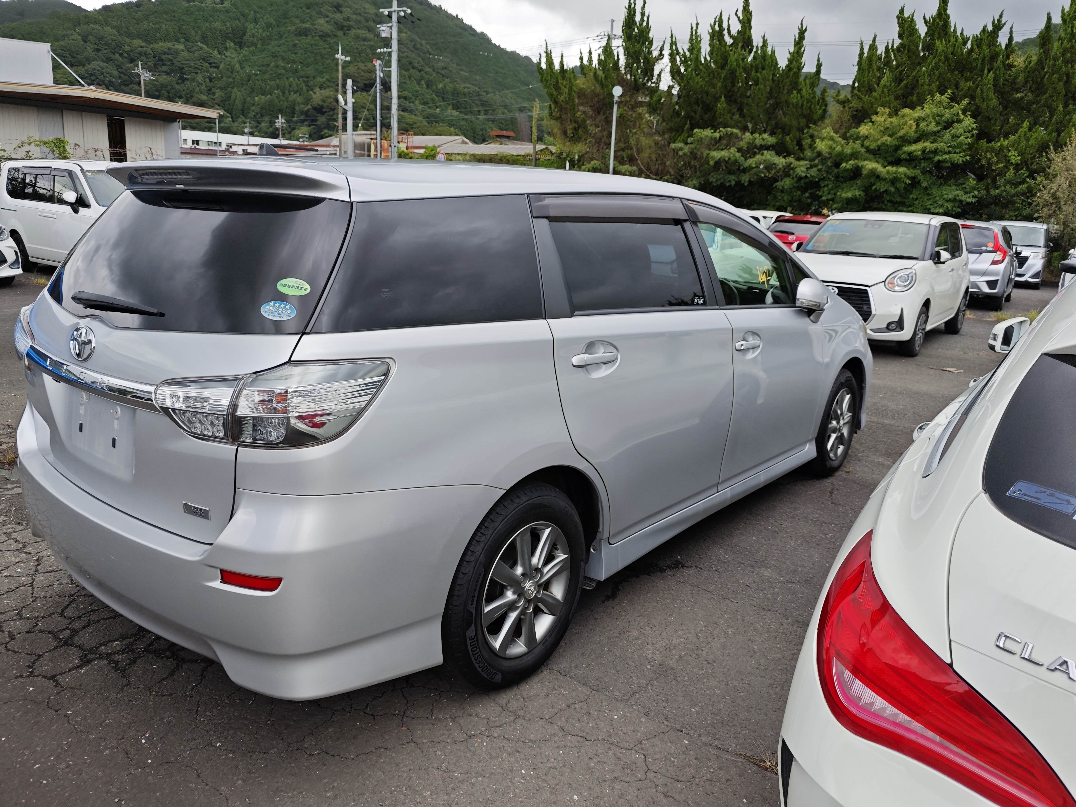 TOYOTA WISH