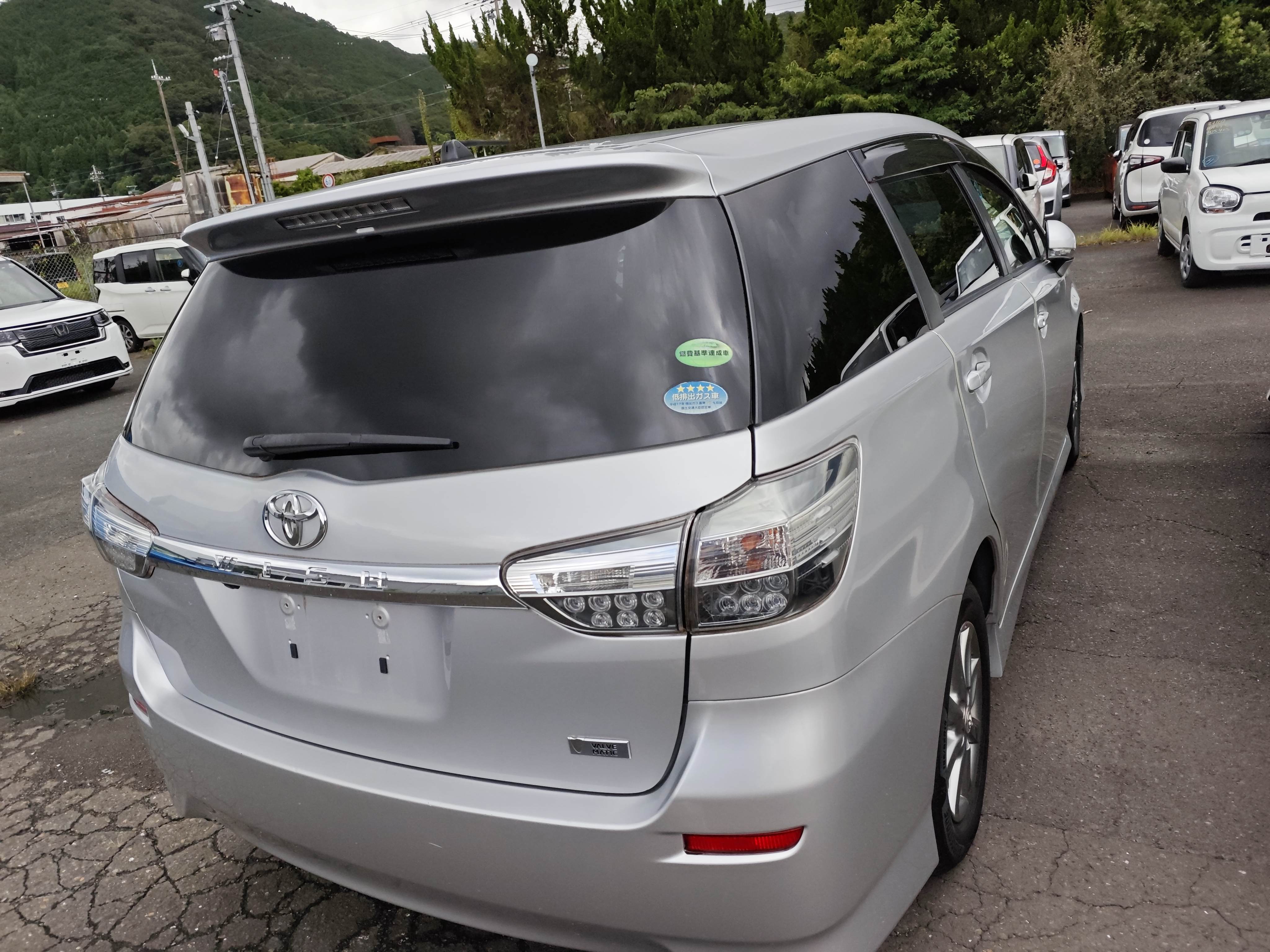 TOYOTA WISH