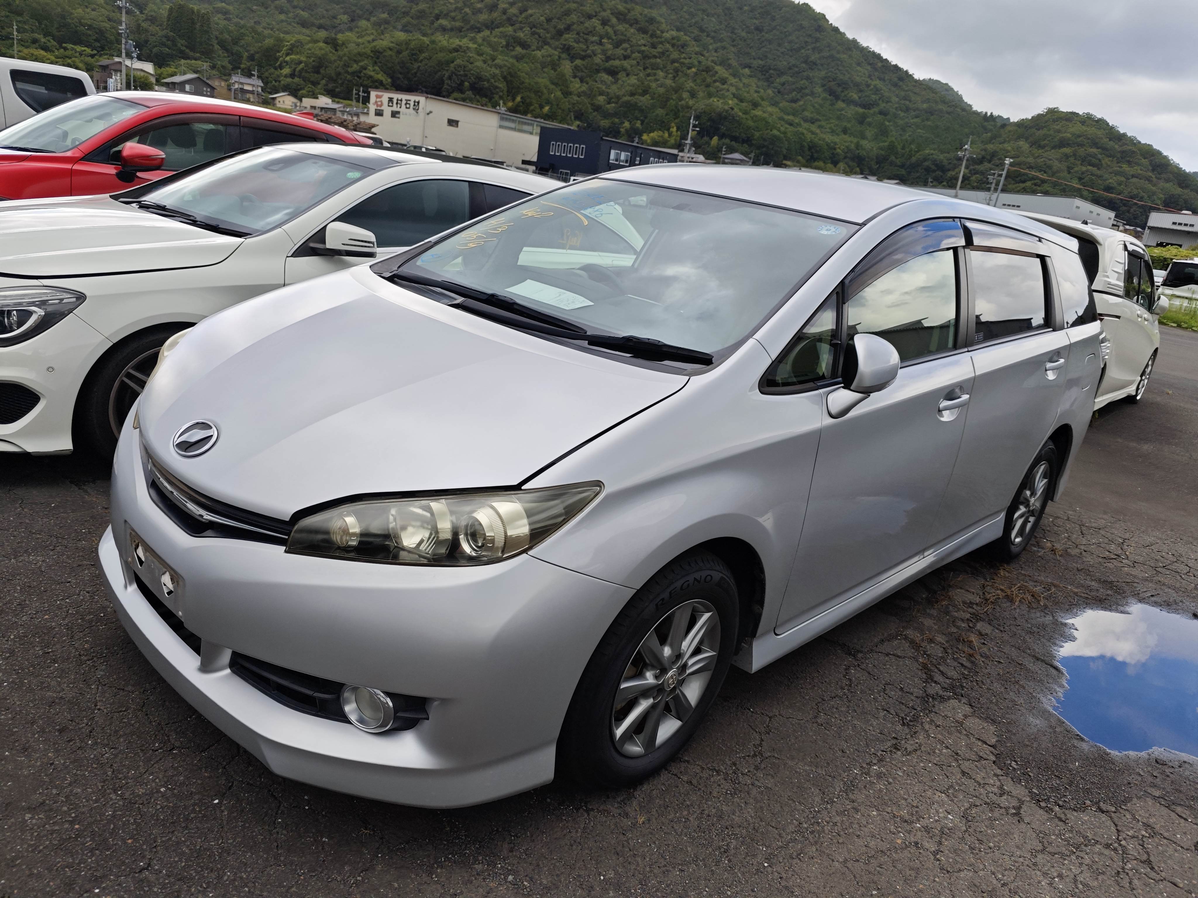 TOYOTA WISH