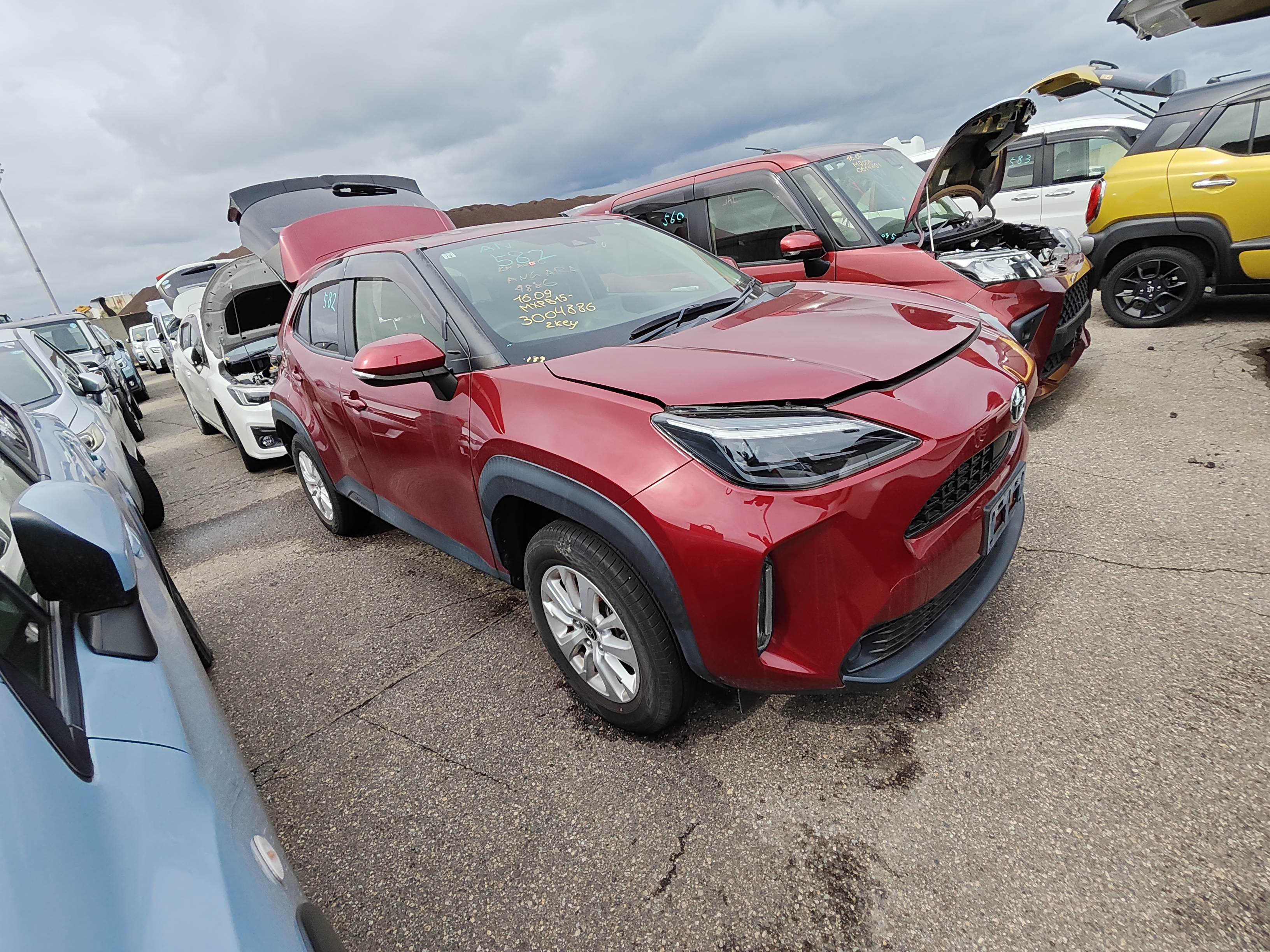 TOYOTA YARIS CROSS