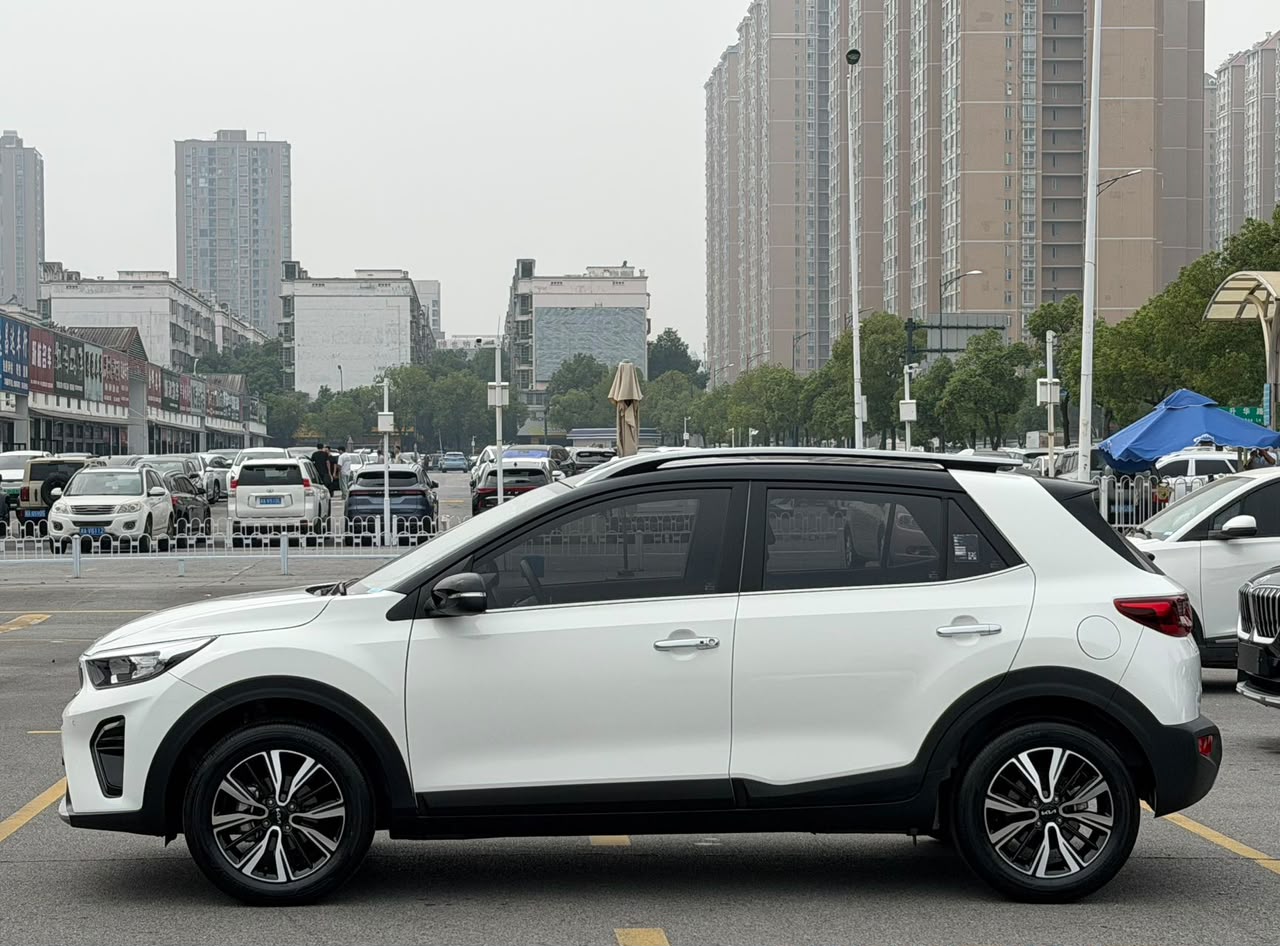 Kia KX1