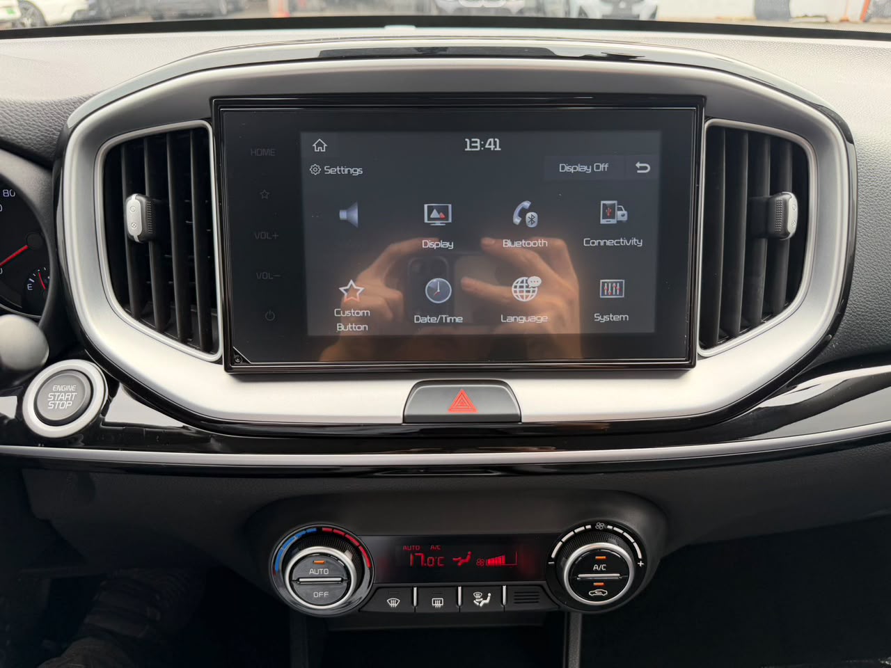 Kia KX1