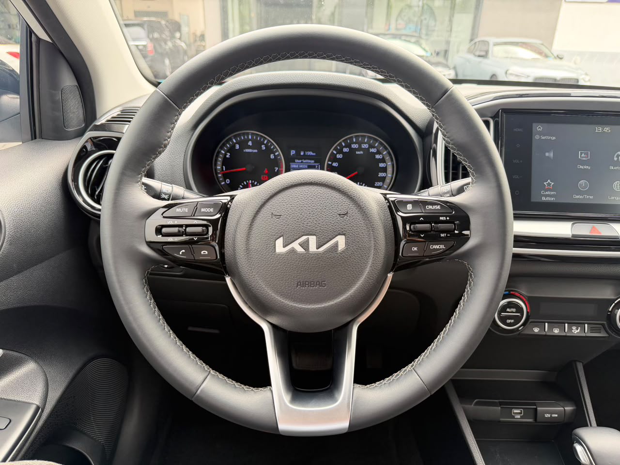Kia KX1