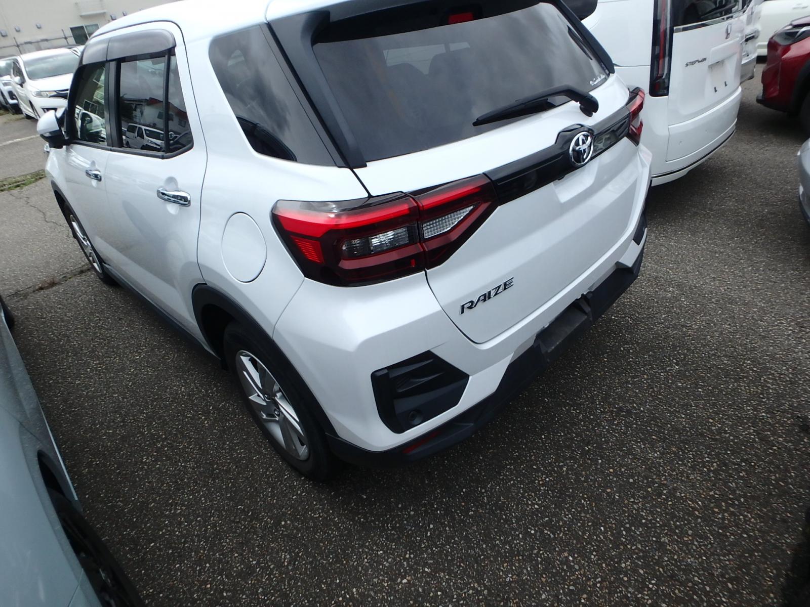 TOYOTA RAIZE