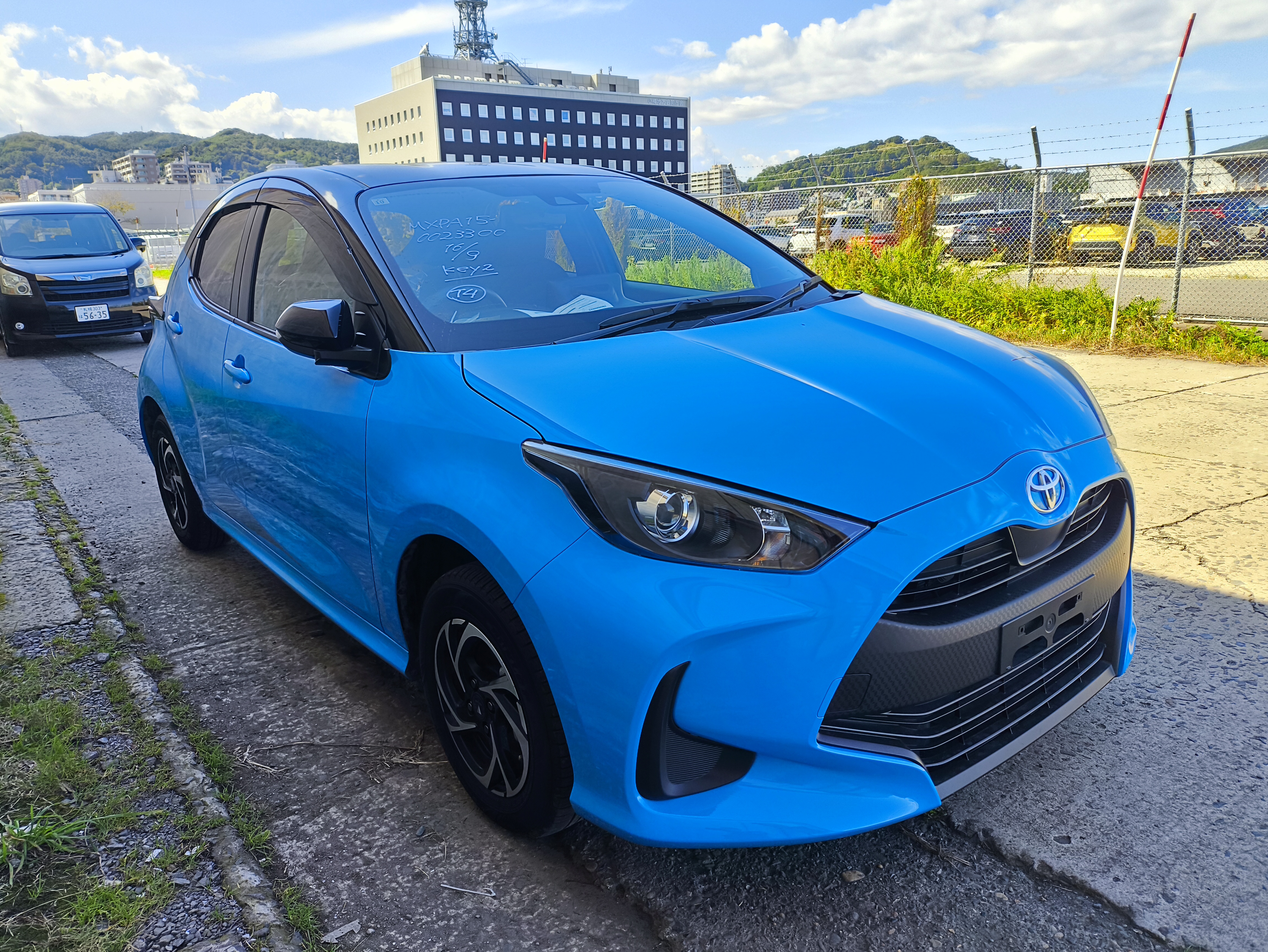 TOYOTA YARIS