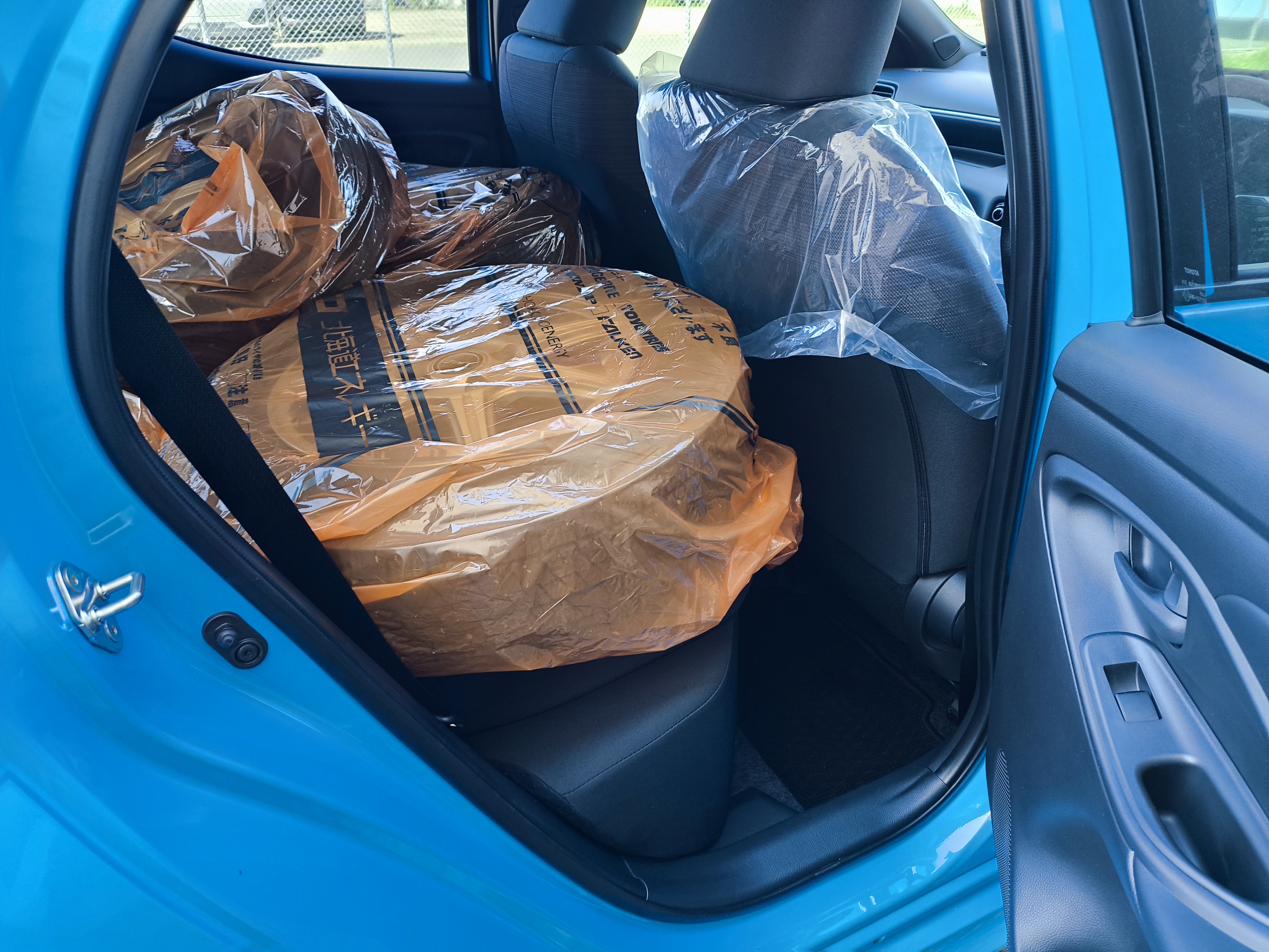 TOYOTA YARIS