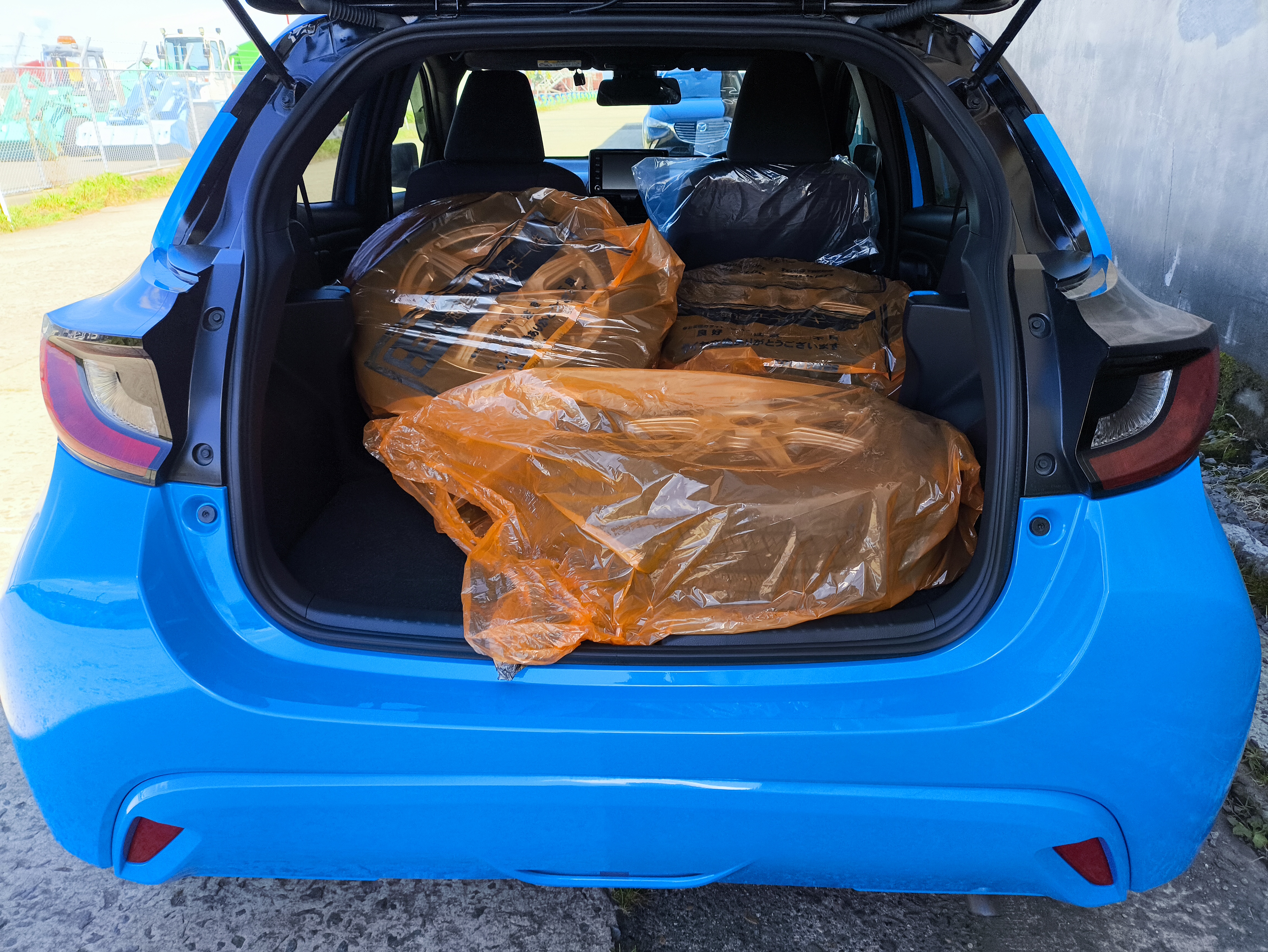 TOYOTA YARIS