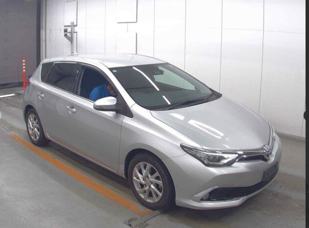 TOYOTA AURIS